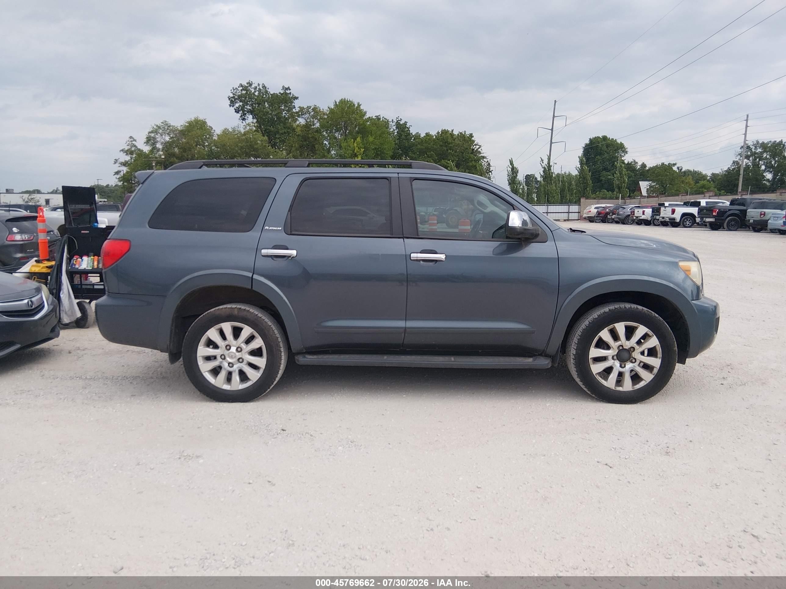2010 Toyota Sequoia Platinum 5.7l V8 Gray vin: 5TDDW5G1XAS038510