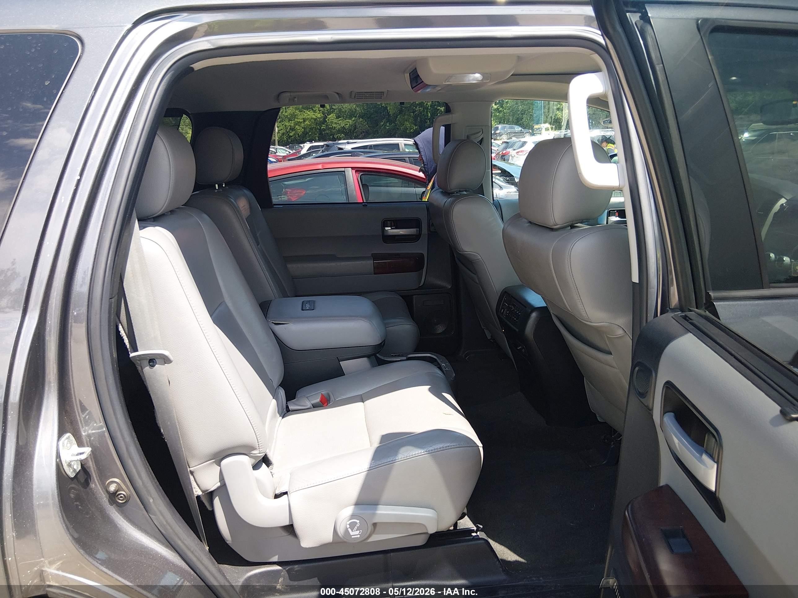 2012 Toyota Sequoia Platinum 5.7l V8 Black vin: 5TDDW5G1XCS072644
