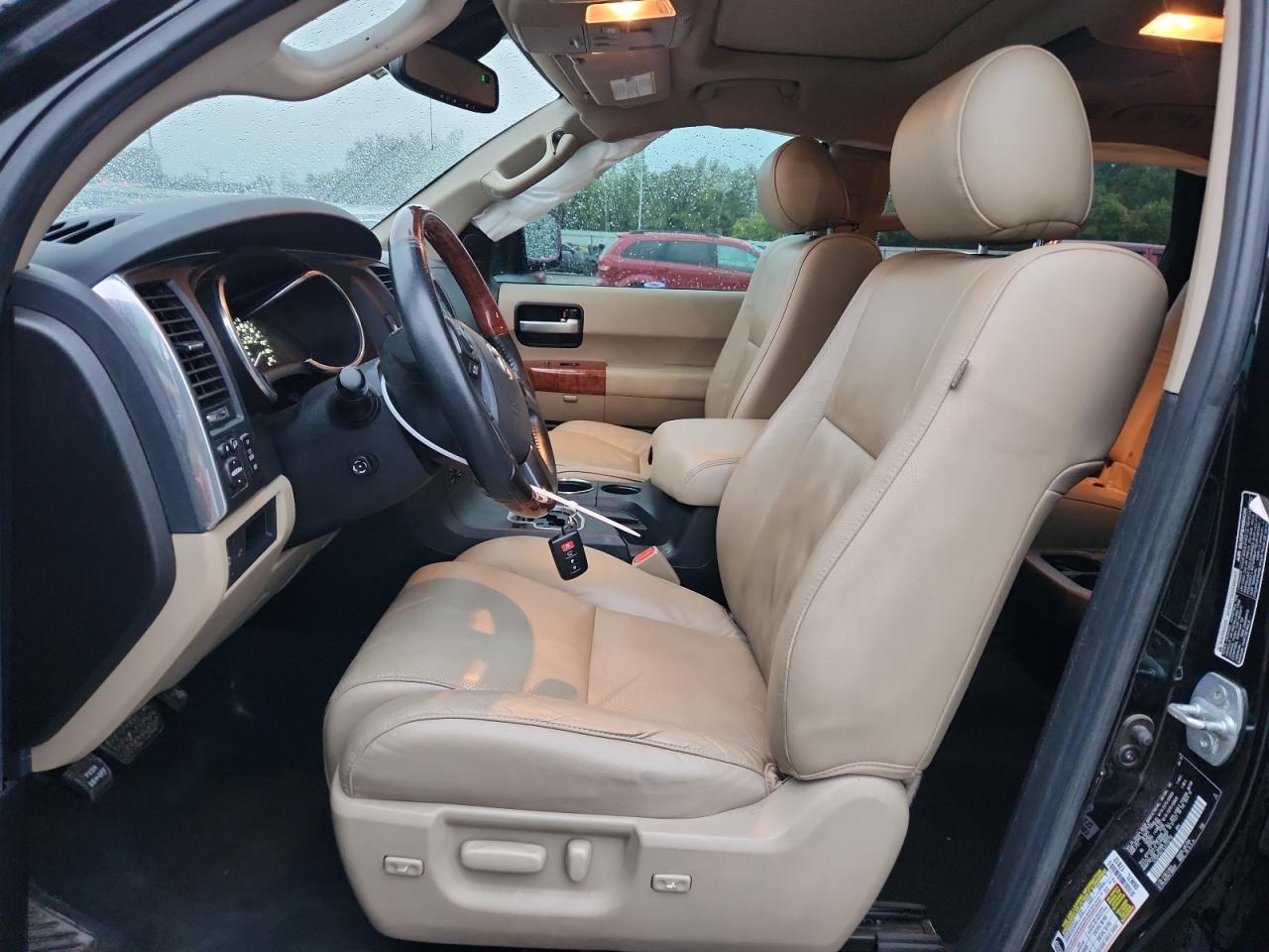 2020 Toyota Sequoia Platinum Black vin: 5TDDY5G11LS175770
