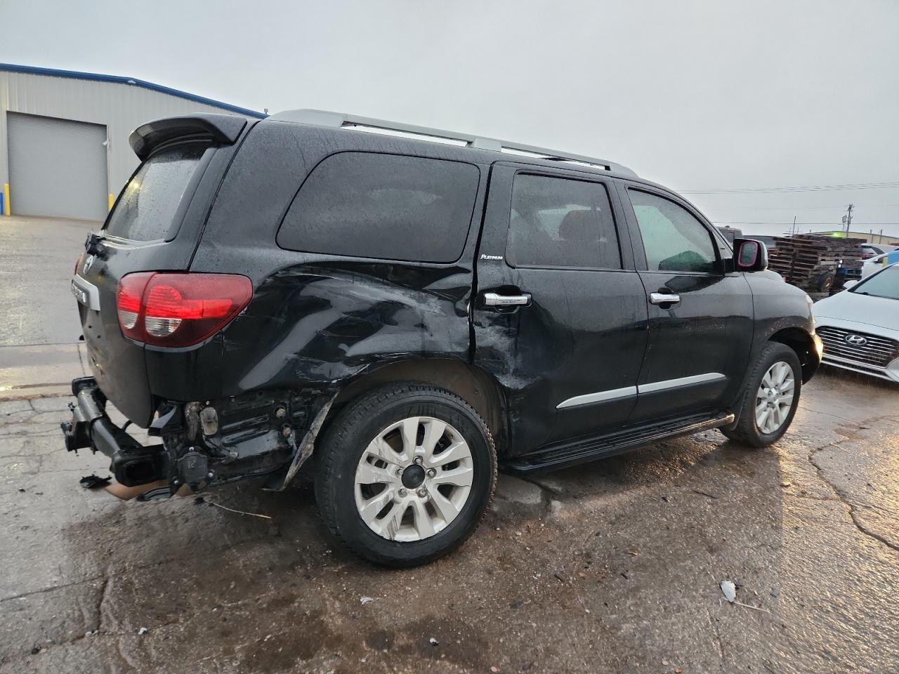 2020 Toyota Sequoia Platinum Black vin: 5TDDY5G11LS175770
