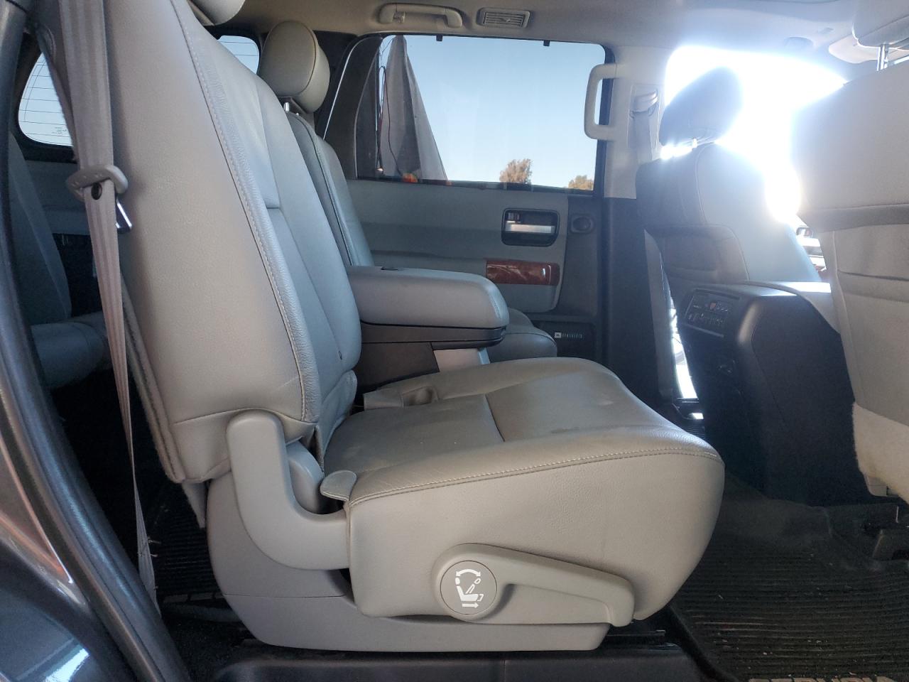 2020 Toyota Sequoia Platinum Gray vin: 5TDDY5G11LS177776