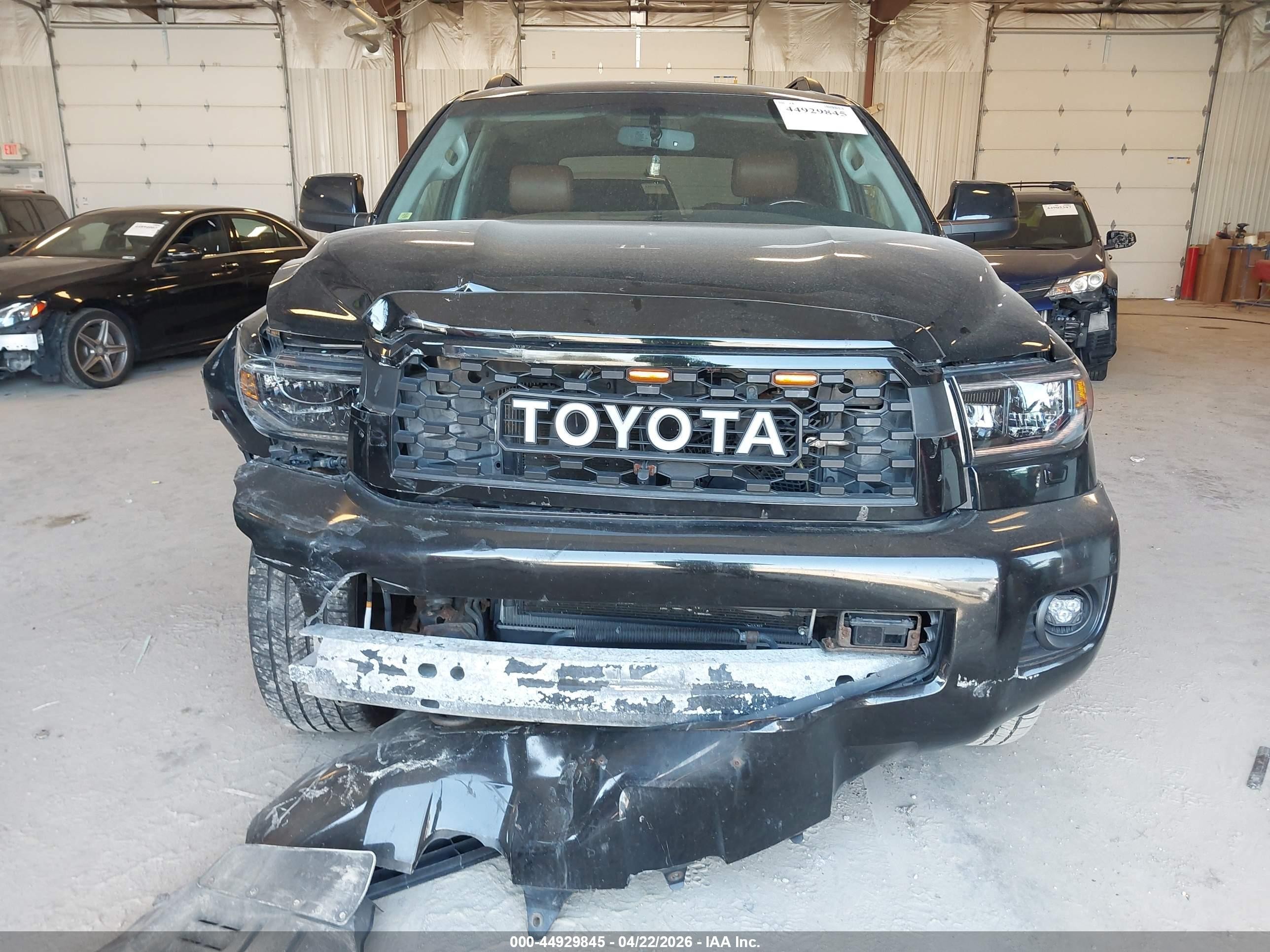 2013 Toyota Sequoia Platinum 5.7l V8 Black vin: 5TDDY5G12DS079809