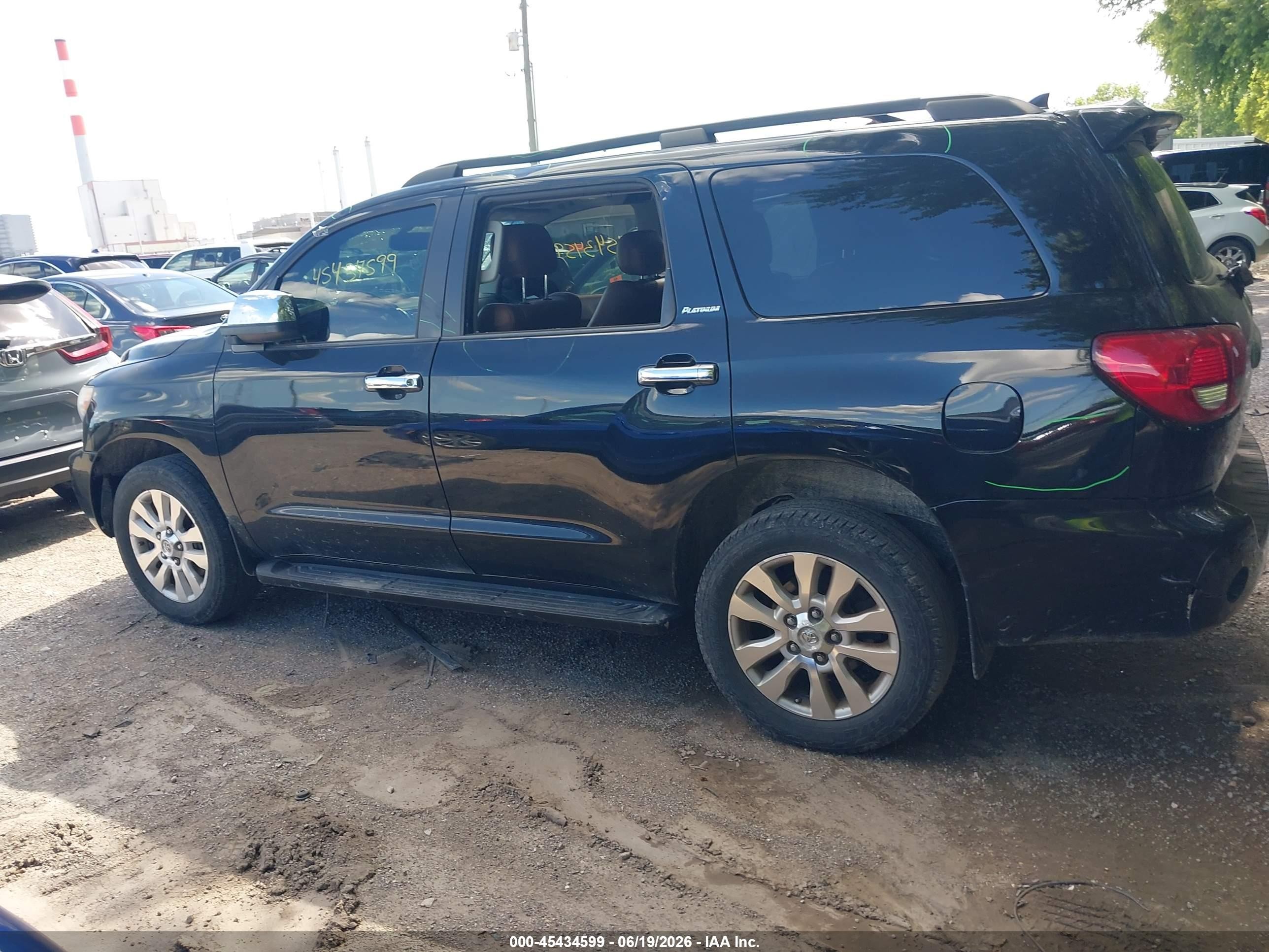 2014 Toyota Sequoia Platinum 5.7l V8 Black vin: 5TDDY5G12ES093503