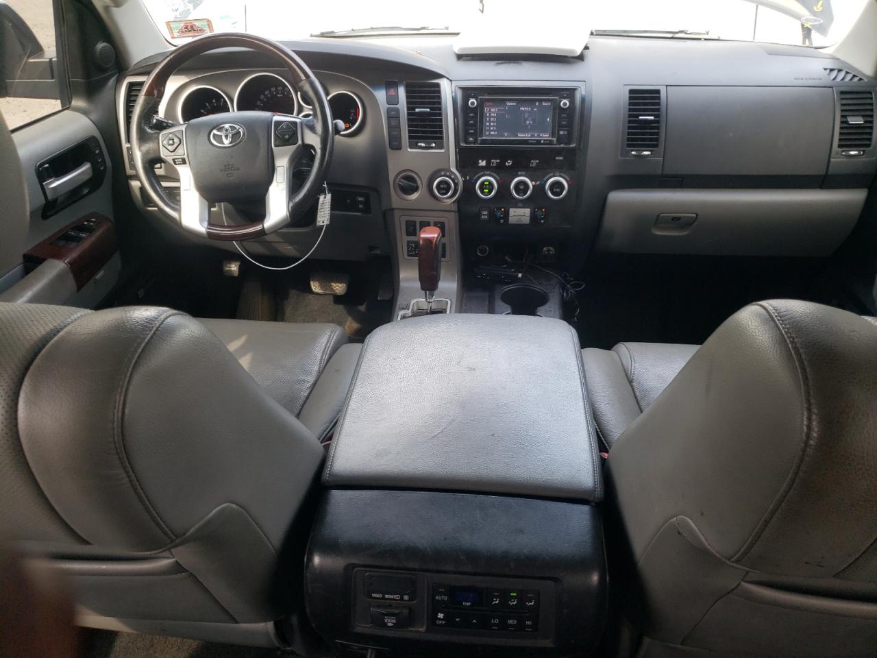 2014 Toyota Sequoia Platinum   Черный vin: 5TDDY5G15ES105188