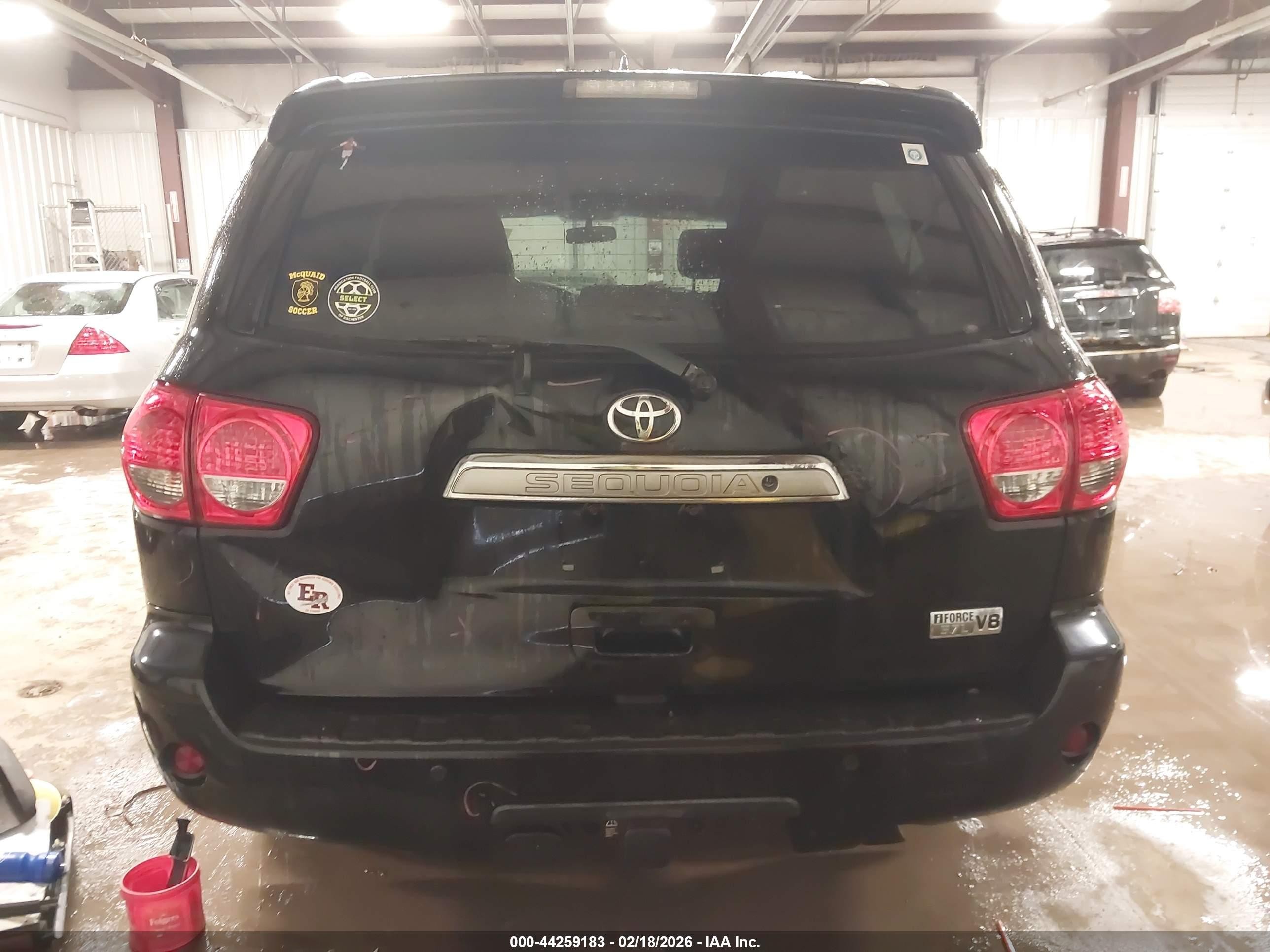 2014 Toyota Sequoia Platinum 5.7l V8 Black vin: 5TDDY5G16ES101697