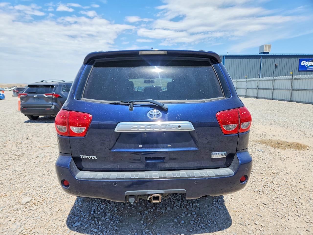2010 Toyota Sequoia Platinum Blue vin: 5TDDY5G18AS024518