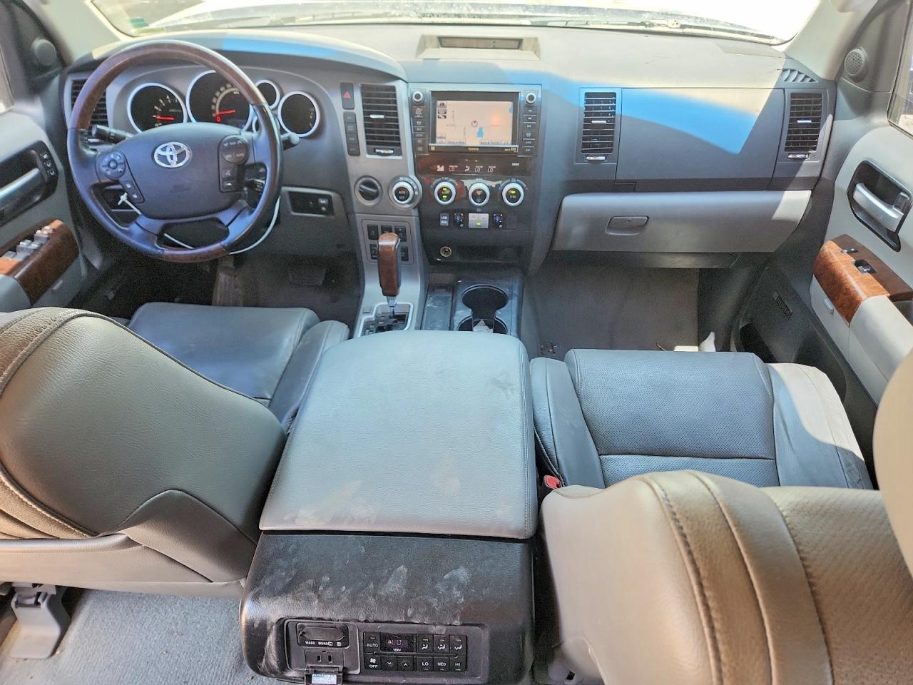 2010 Toyota Sequoia Platinum Blue vin: 5TDDY5G18AS024518