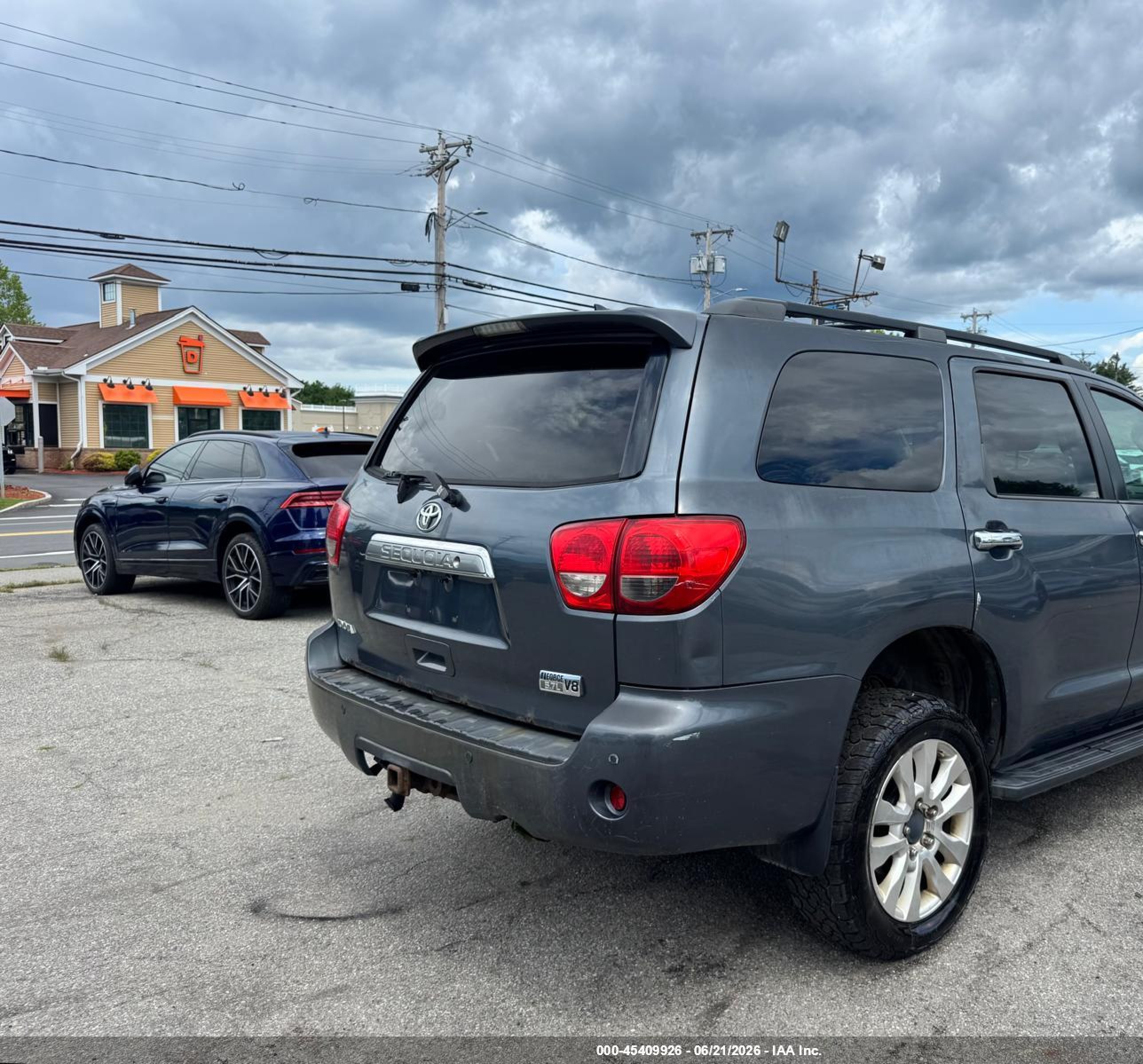 2010 Toyota Sequoia Platinum 5.7l V8 Blue vin: 5TDDY5G18AS033686