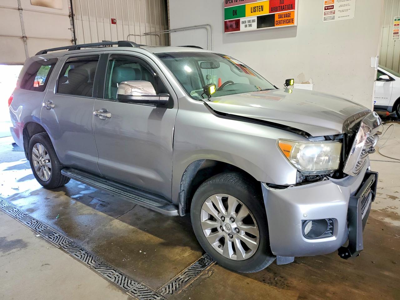 2012 Toyota Sequoia Platinum Silver vin: 5TDDY5G1XCS068250