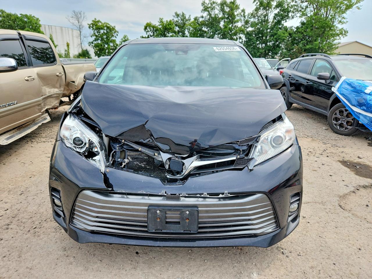 2018 Toyota Sienna Xle 7-passenger Black vin: 5TDDZ3DC3JS207395