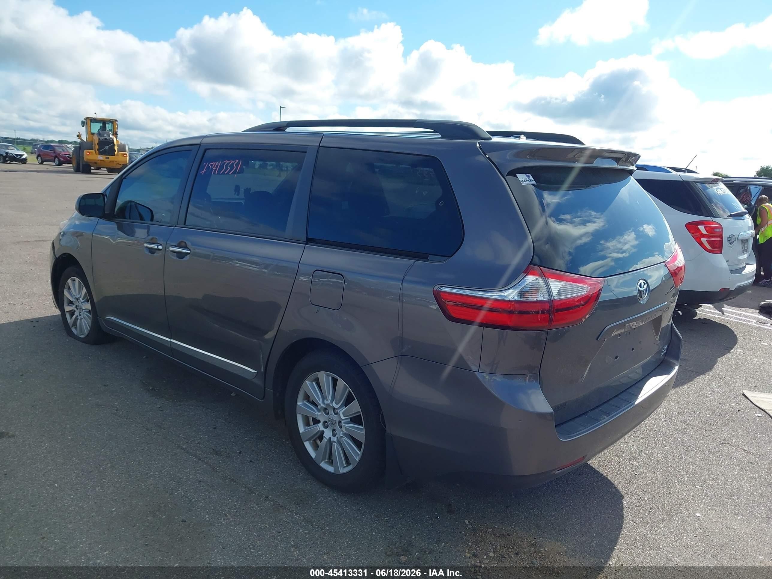 2017 Toyota Sienna Xle 7 Passenger Gray vin: 5TDDZ3DC4HS153129