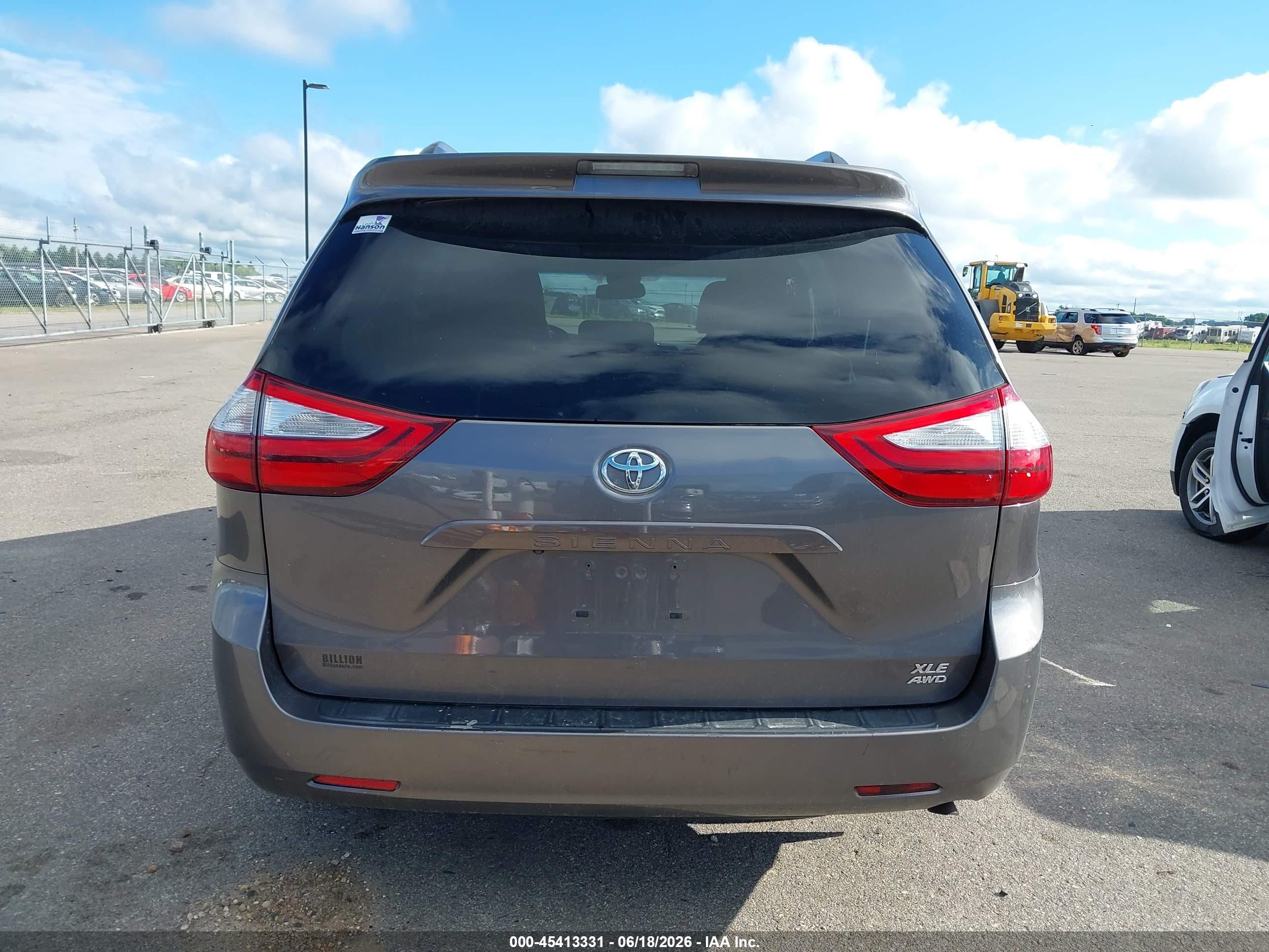 2017 Toyota Sienna Xle 7 Passenger Gray vin: 5TDDZ3DC4HS153129