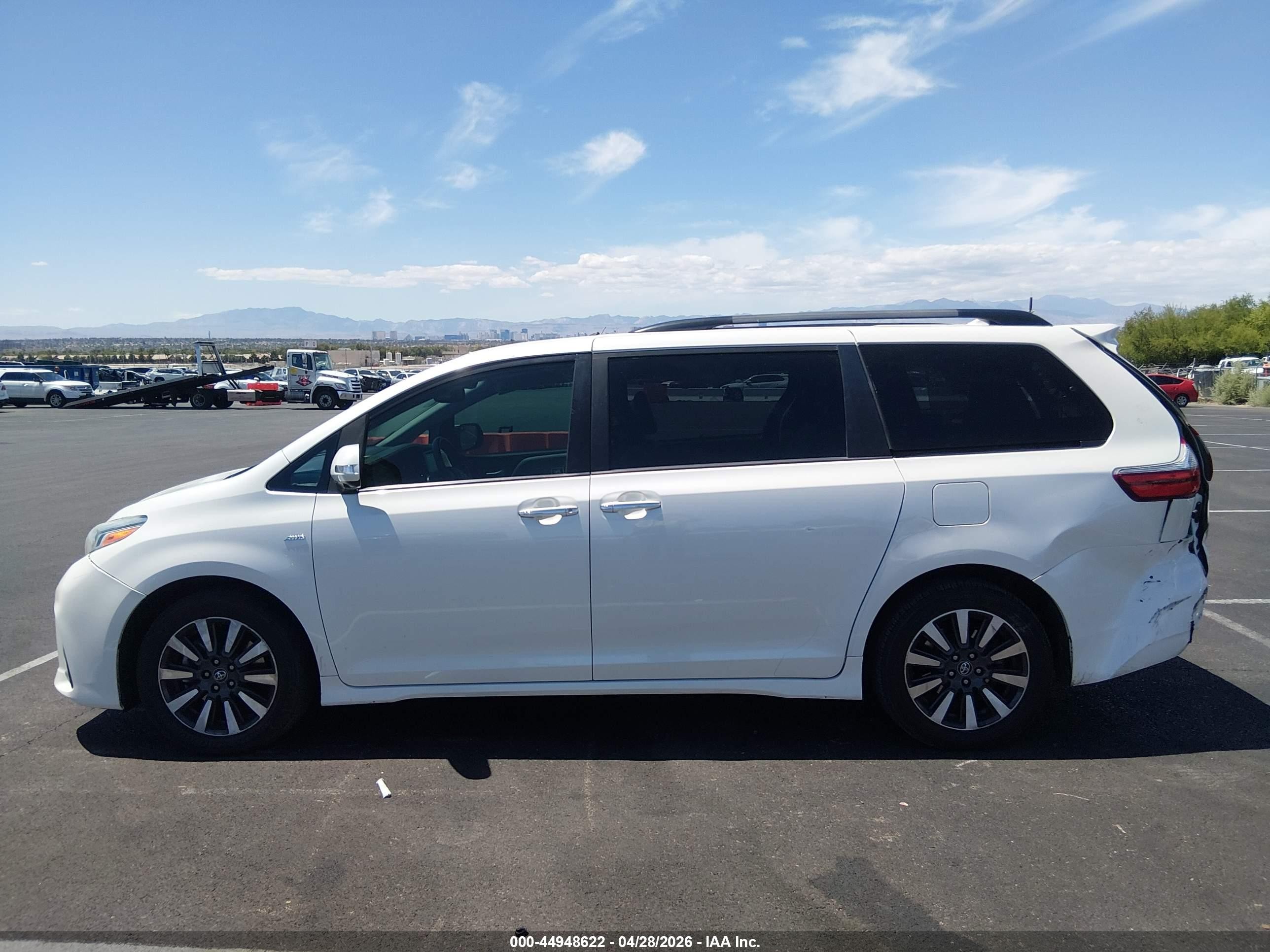 2020 Toyota Sienna Limited Premium White vin: 5TDDZ3DC5LS234617