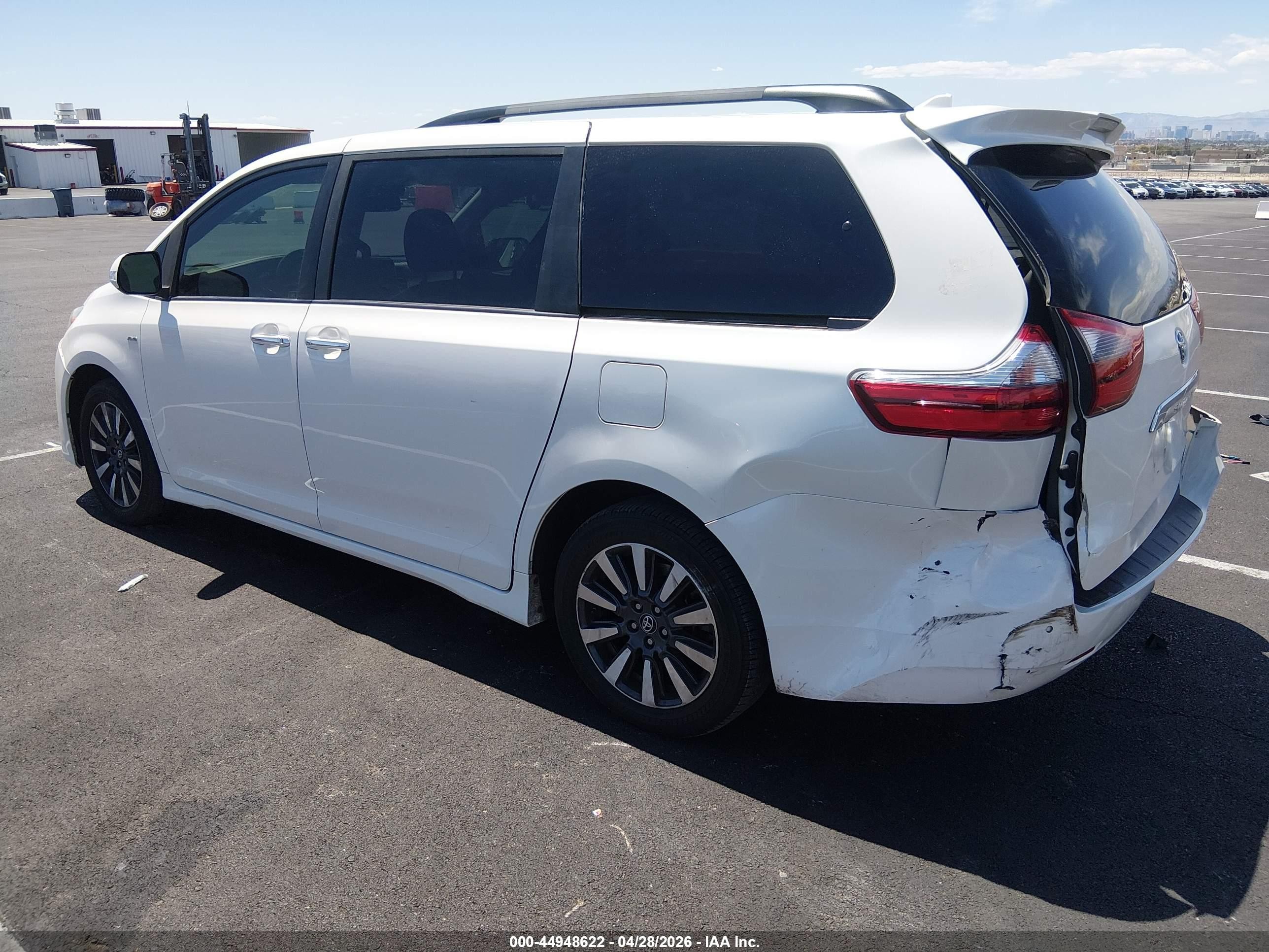2020 Toyota Sienna Limited Premium White vin: 5TDDZ3DC5LS234617