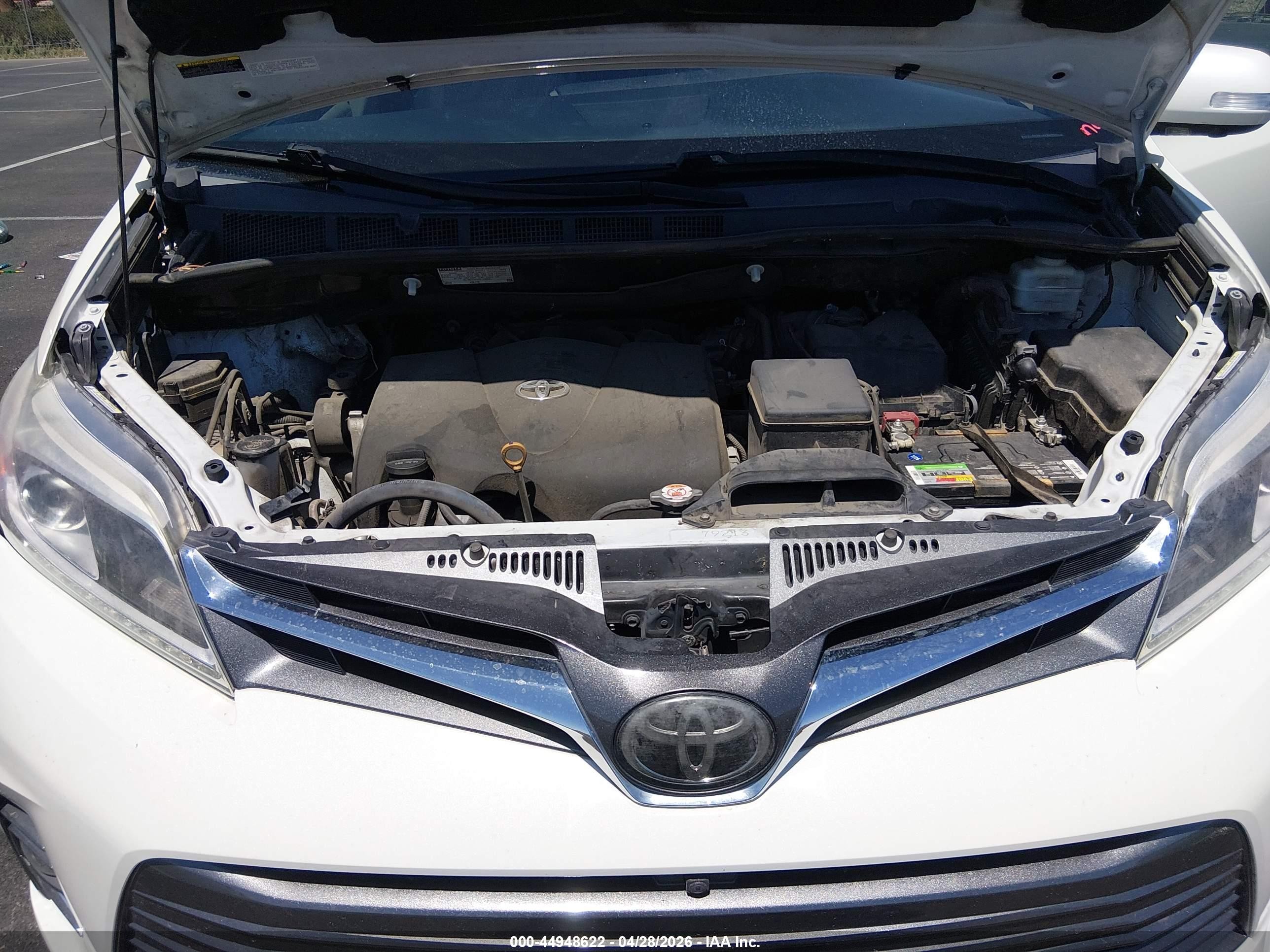 2020 Toyota Sienna Limited Premium White vin: 5TDDZ3DC5LS234617