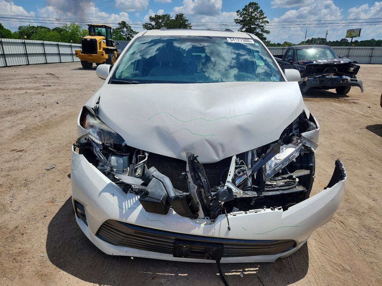 2020 Toyota Sienna Xle 7-passenger White vin: 5TDDZ3DC5LS235721