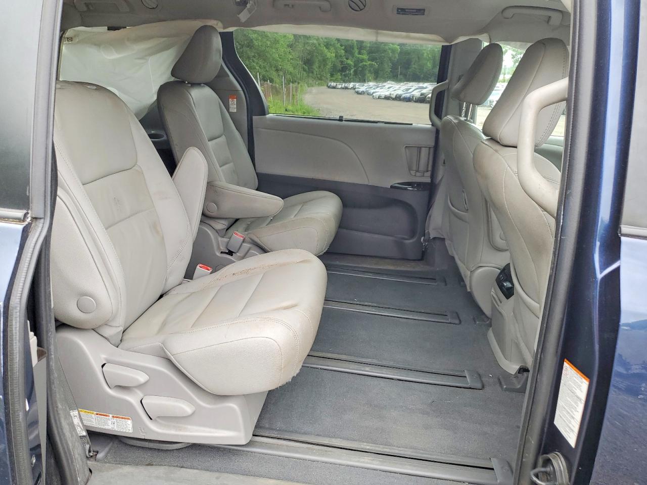 2020 Toyota Sienna Xle 7-passenger Синий vin: 5TDDZ3DC6LS242788