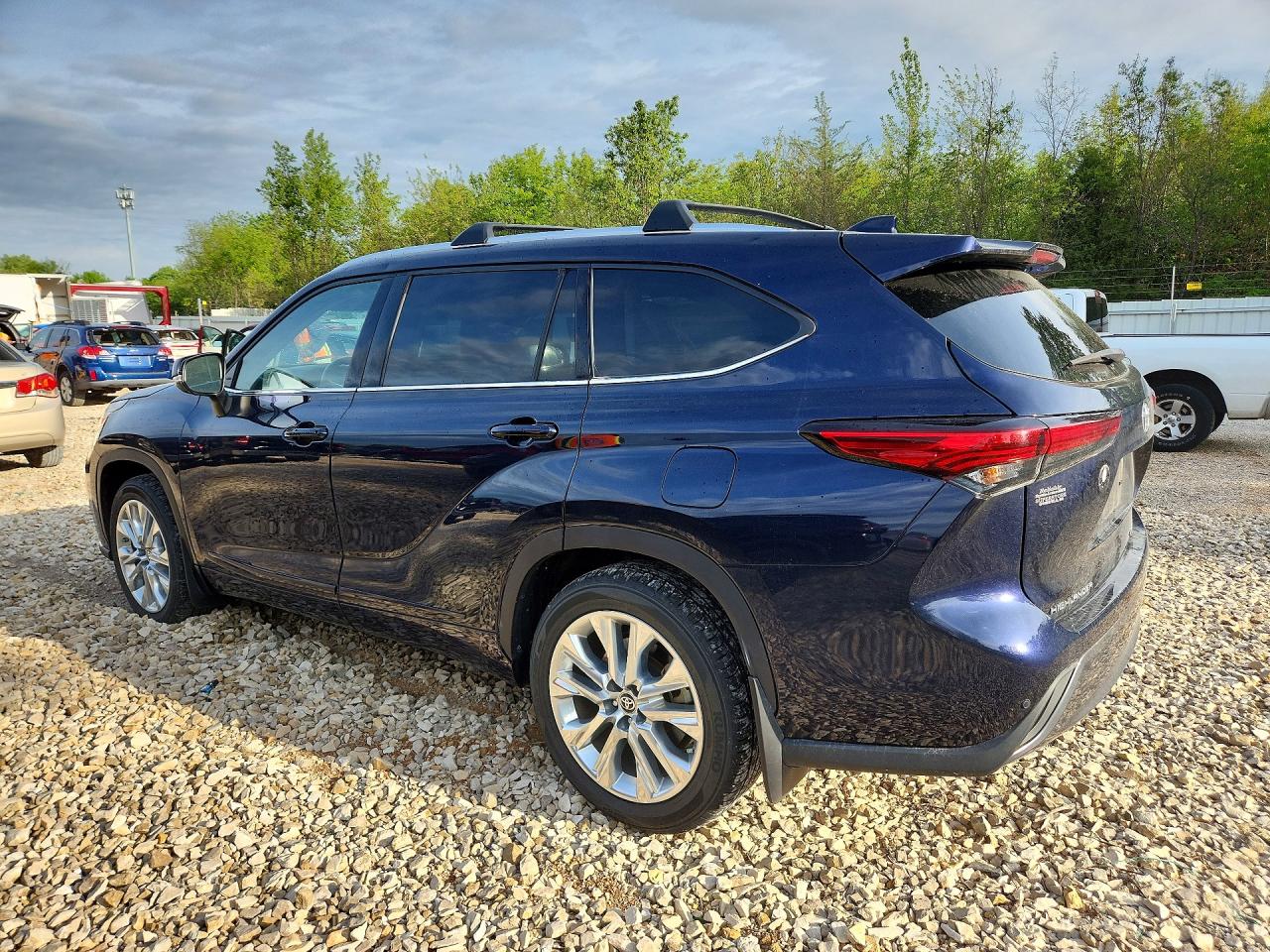 2021 Toyota Highlander Limited Синий vin: 5TDDZRBH1MS524064