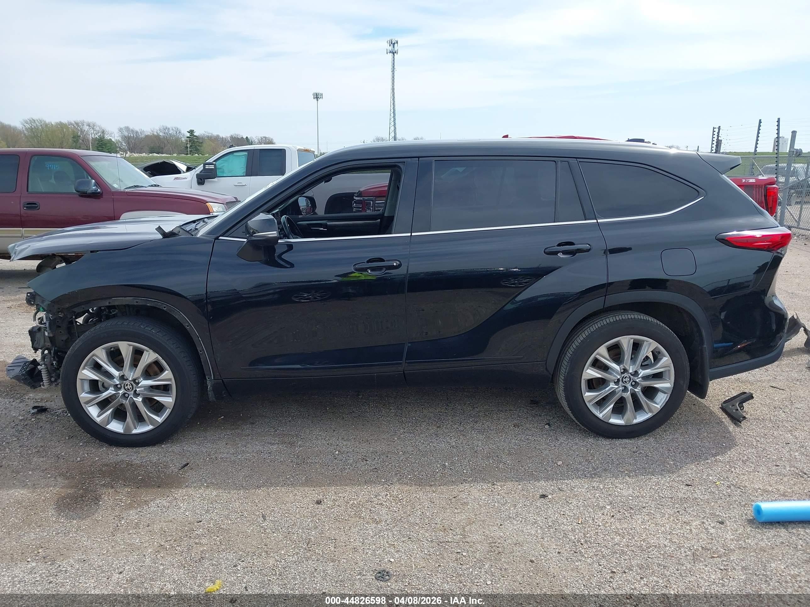 2021 Toyota Highlander Limited Черный vin: 5TDDZRBH7MS531505