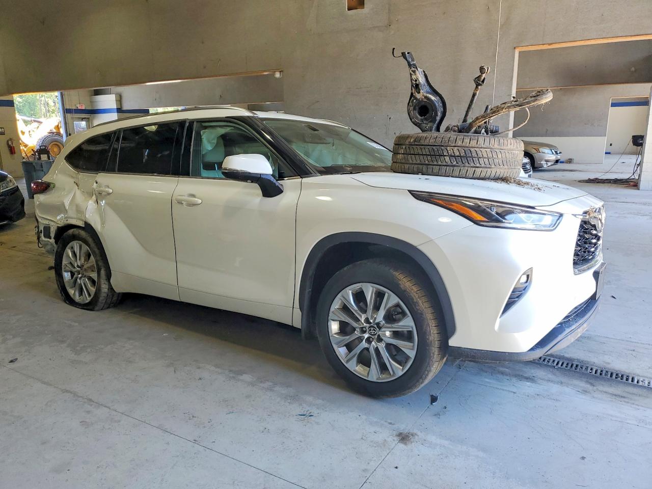 2021 Toyota Highlander Limited White vin: 5TDDZRBH8MS064479