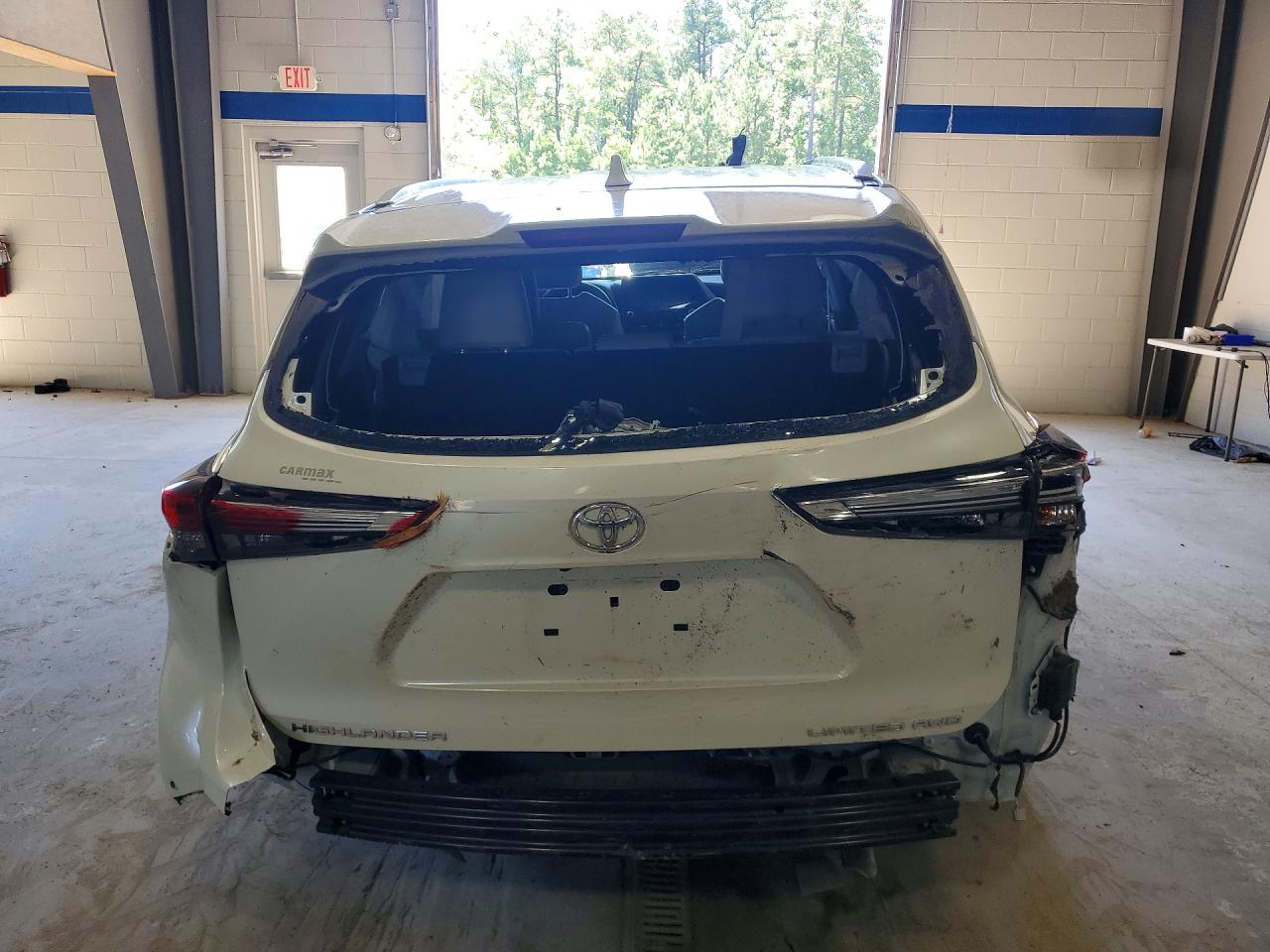 2021 Toyota Highlander Limited White vin: 5TDDZRBH8MS064479