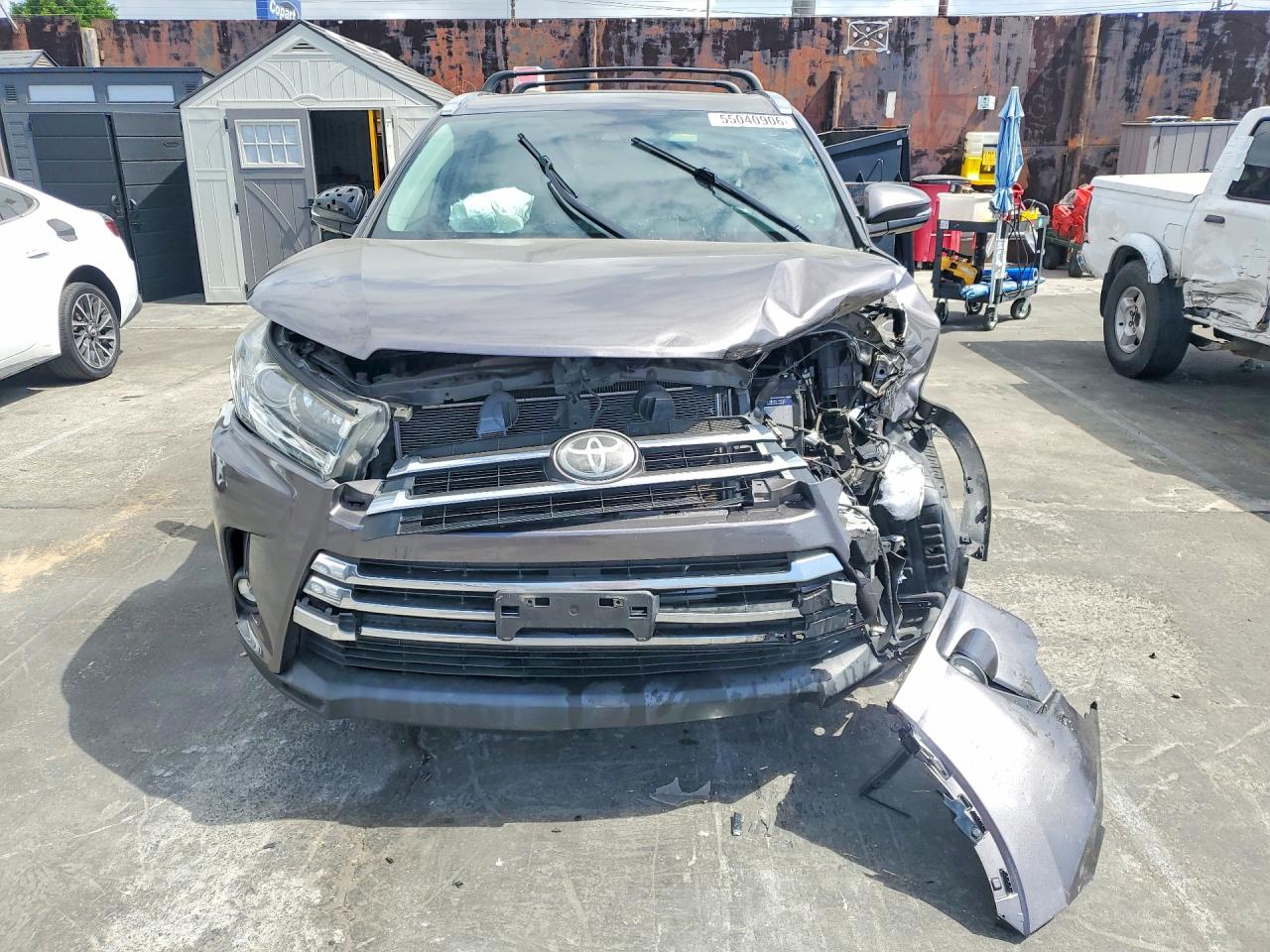2019 Toyota Highlander Limited Gray vin: 5TDDZRFH1KS961487