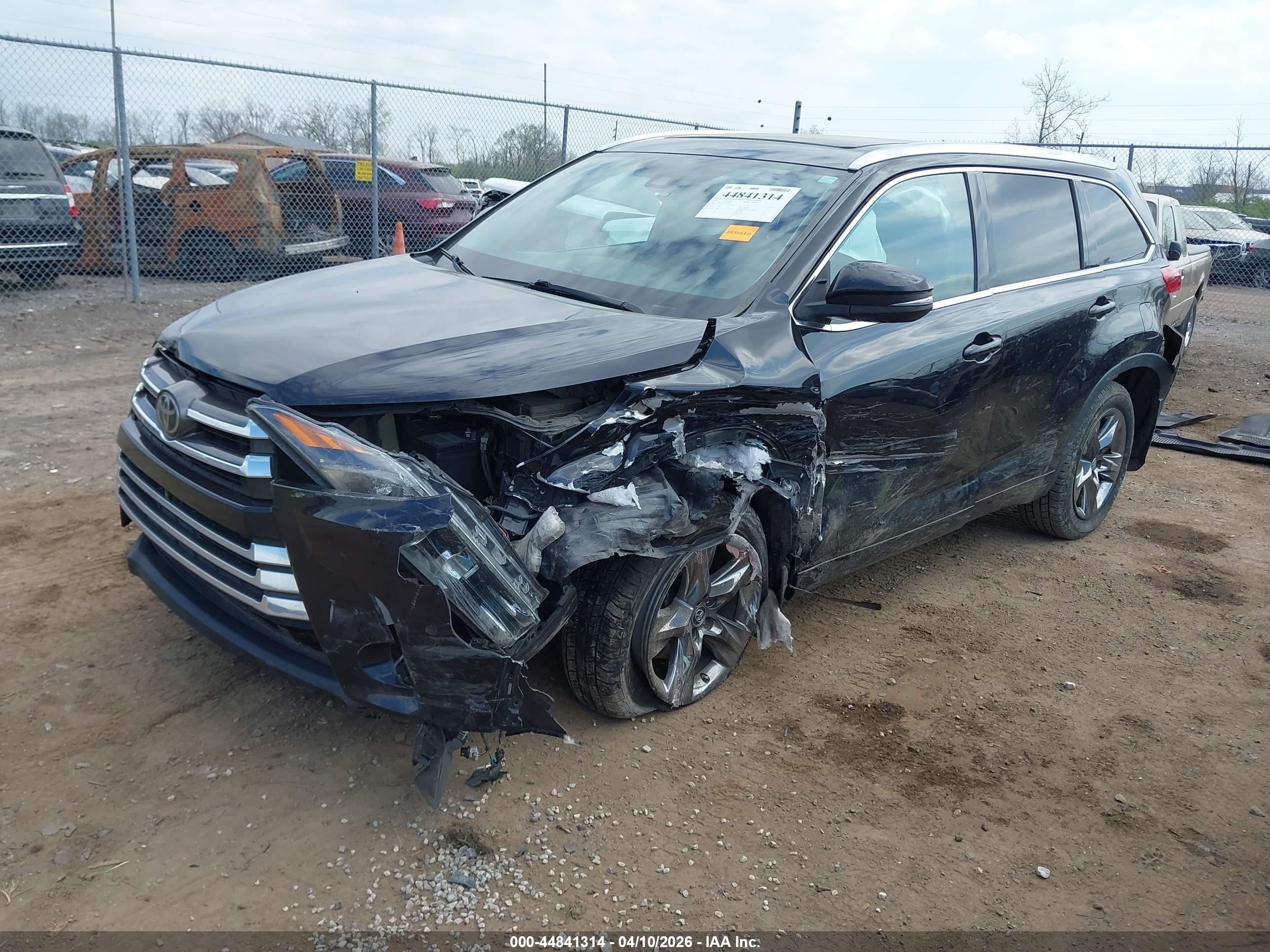 2019 Toyota Highlander Limited Platinum Black vin: 5TDDZRFH2KS993865