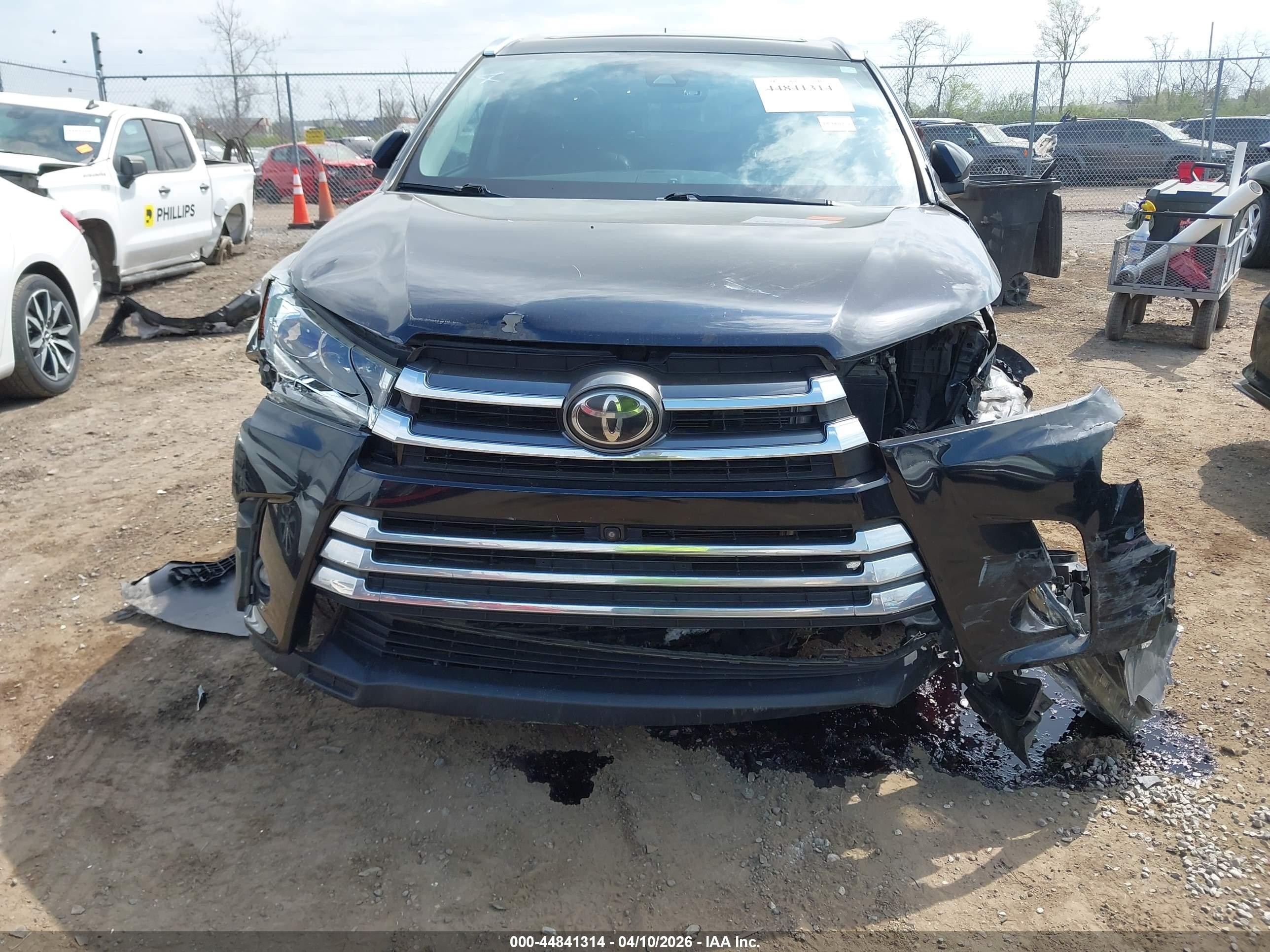 2019 Toyota Highlander Limited Platinum Black vin: 5TDDZRFH2KS993865