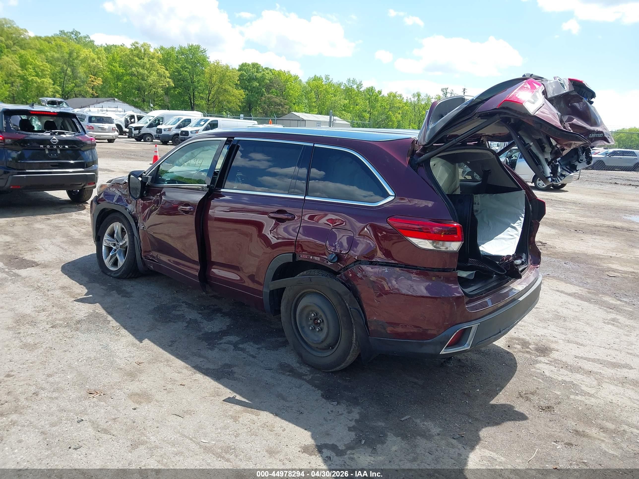 2018 Toyota Highlander Limited Red vin: 5TDDZRFH4JS838264