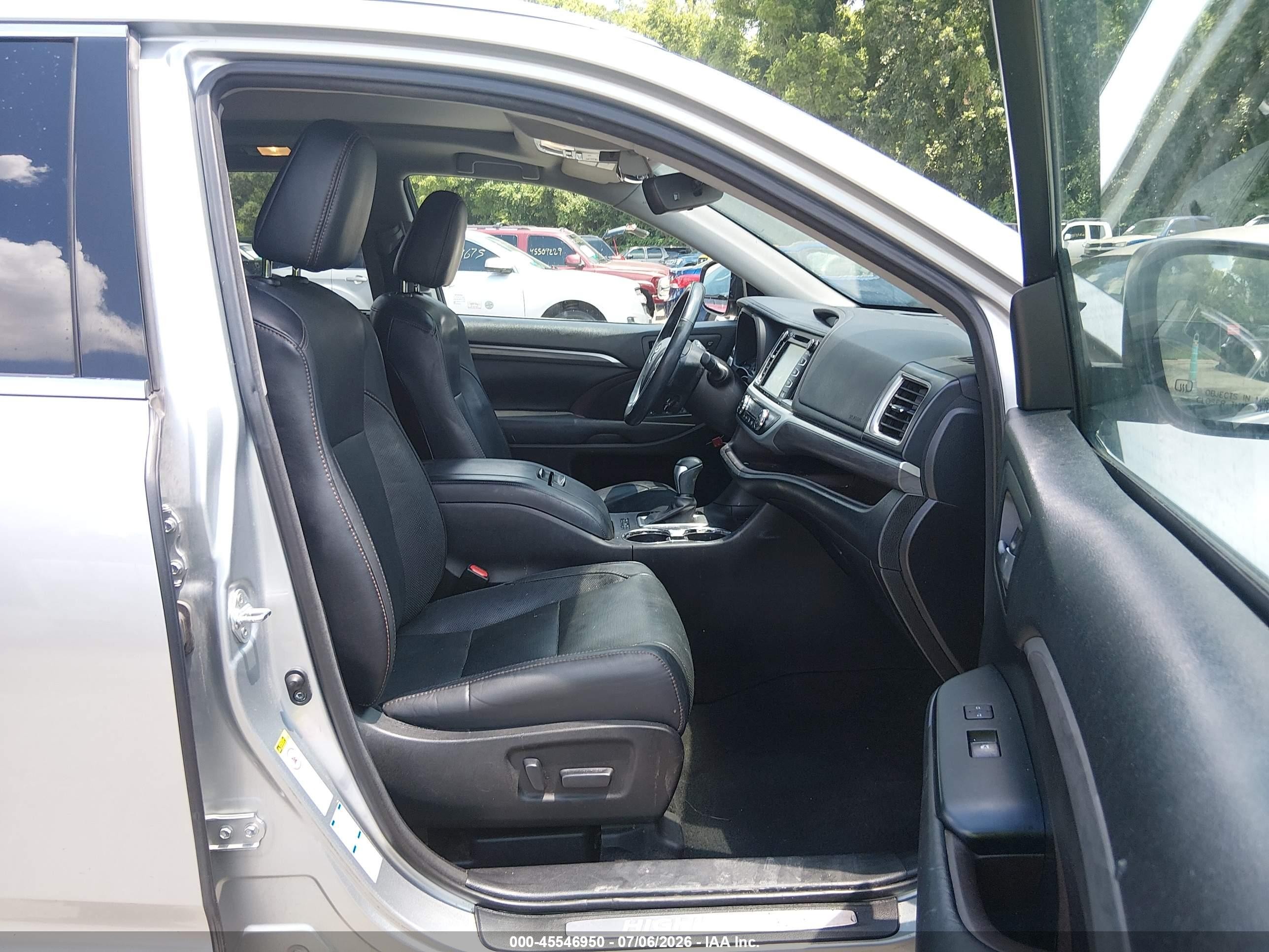 2017 Toyota Highlander Limited Platinum Silver vin: 5TDDZRFHXHS389134