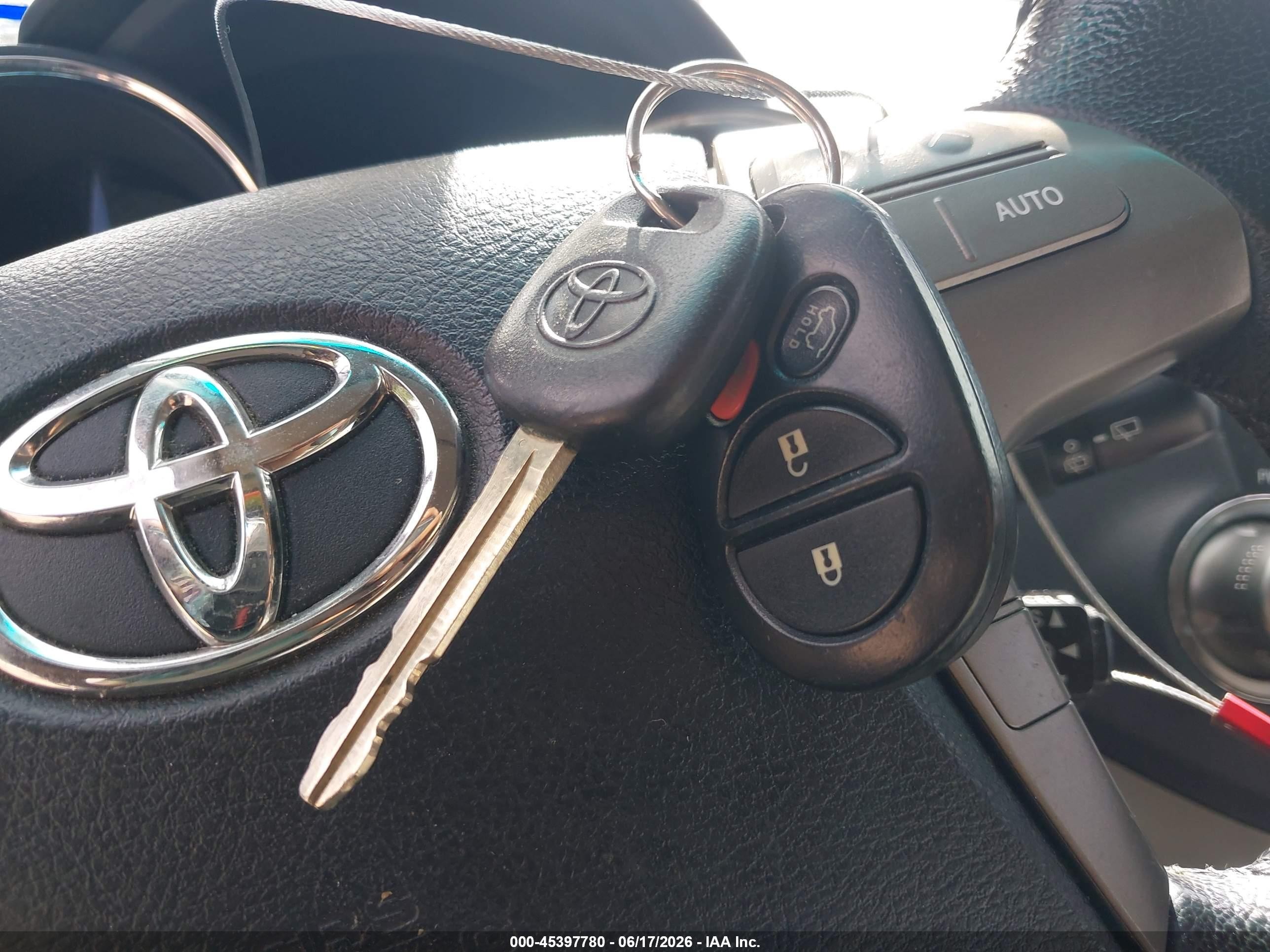 2010 Toyota Highlander Sport V6 Gray vin: 5TDEK3EH0AS001146