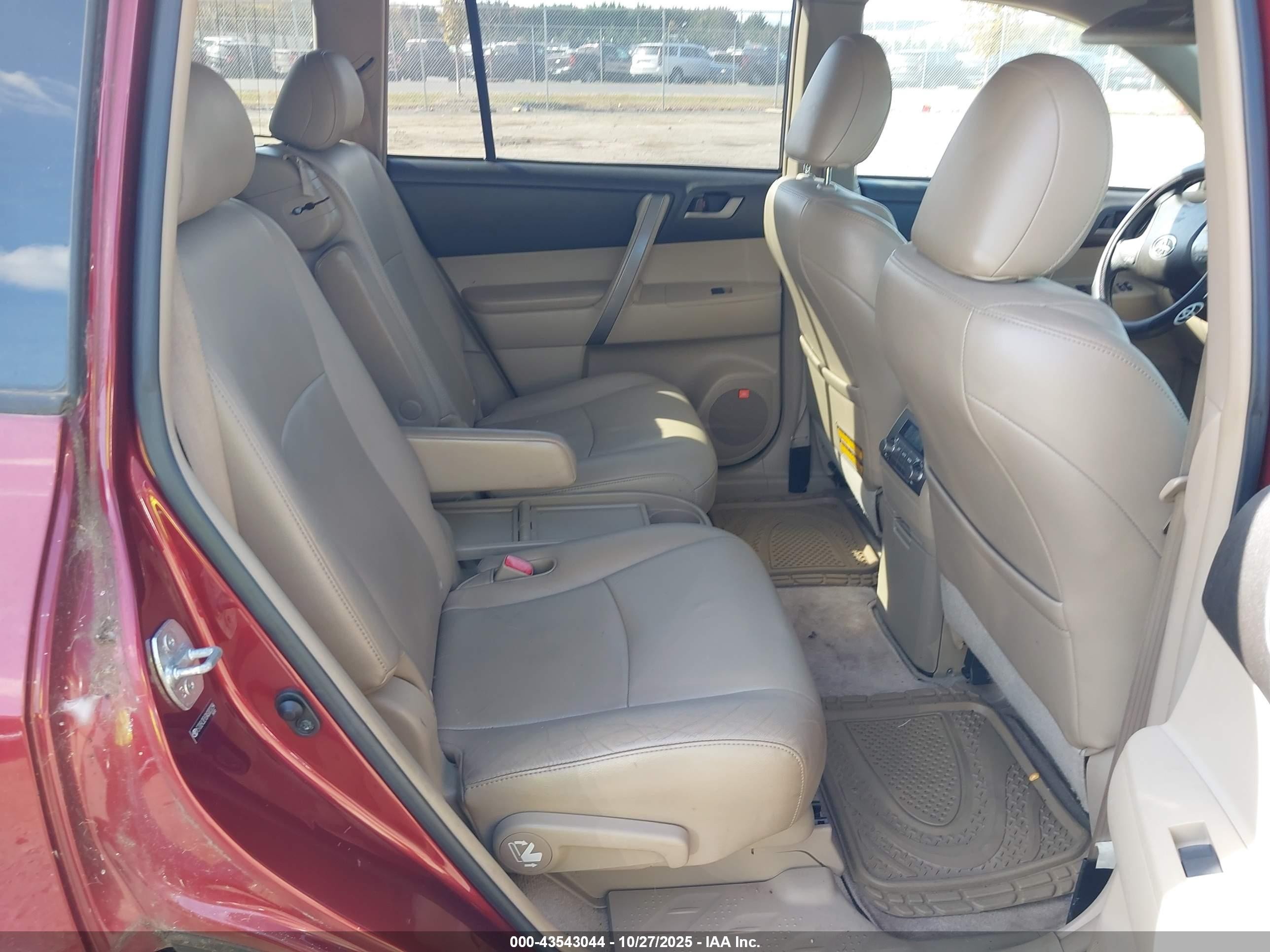 2010 Toyota Highlander Sport V6 Red vin: 5TDEK3EH3AS003294