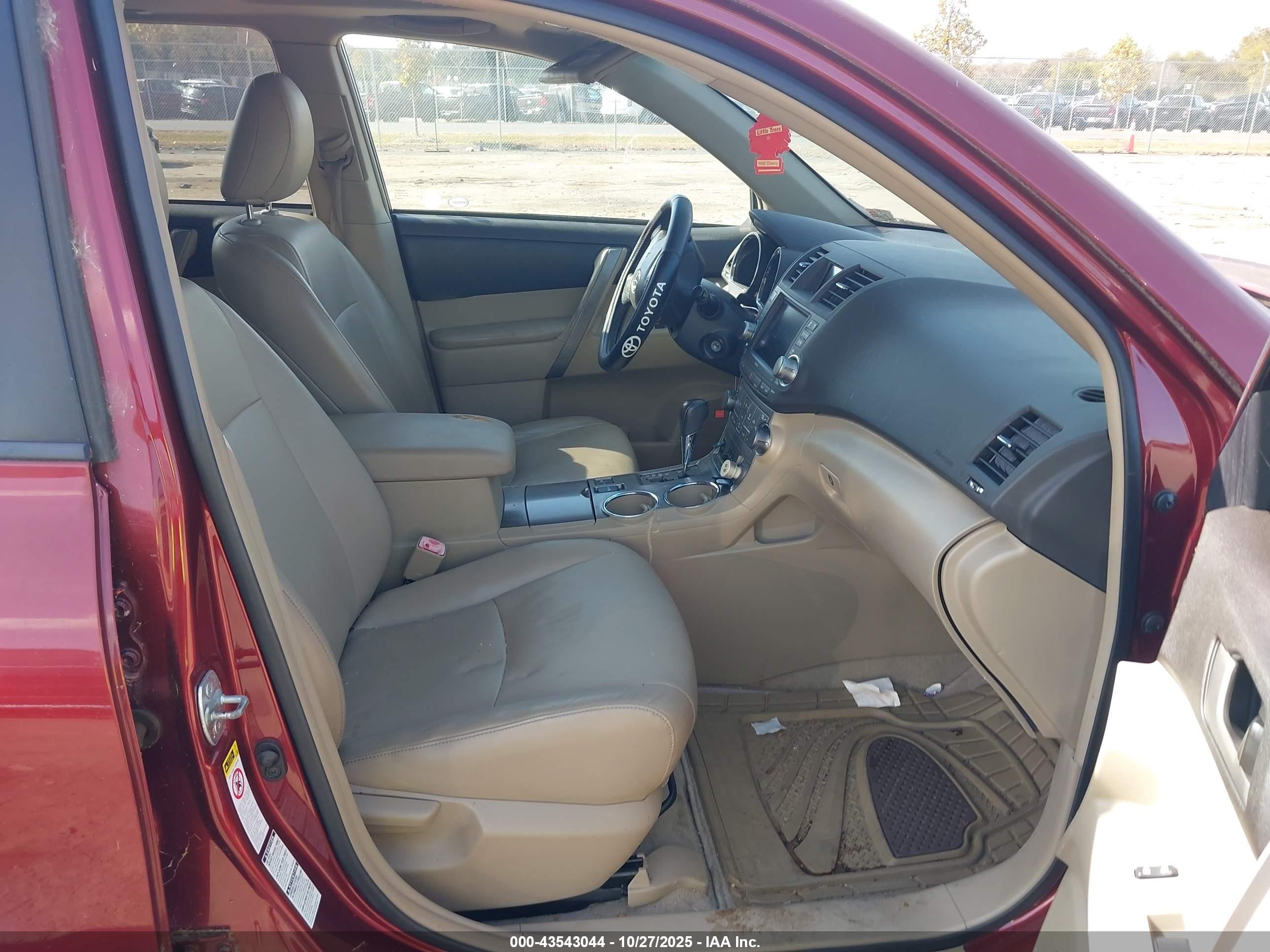 2010 Toyota Highlander Sport V6 Red vin: 5TDEK3EH3AS003294