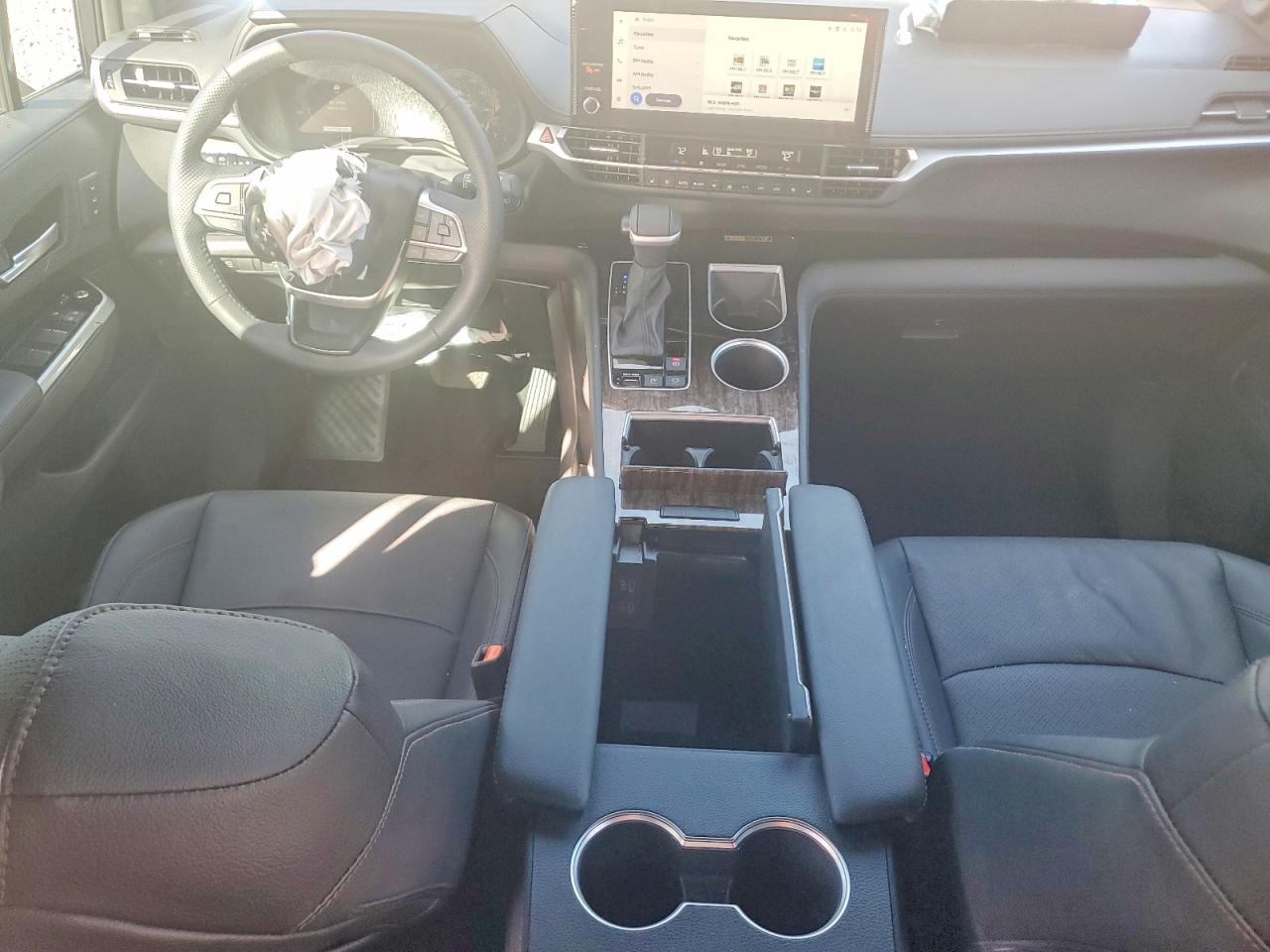 2025 Toyota Sienna Platinum 7-passenger Charcoal vin: 5TDERKEC4SS284680