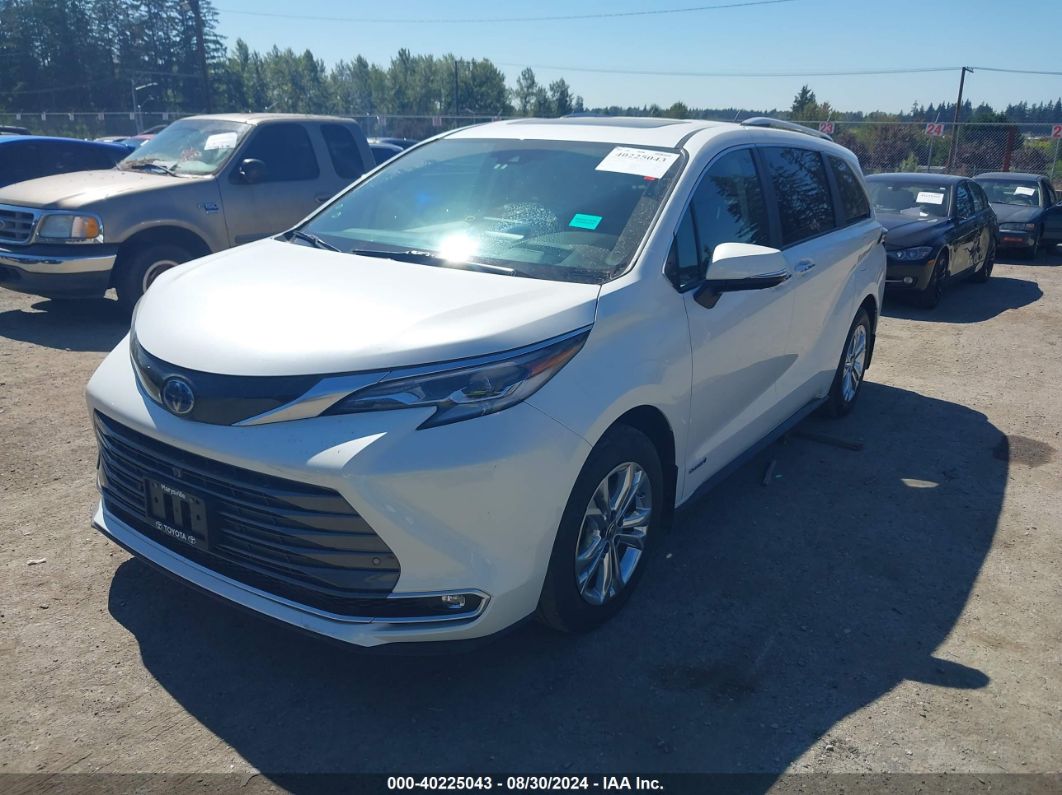 2021 Toyota Sienna Platinum White vin: 5TDESKFCXMS027643