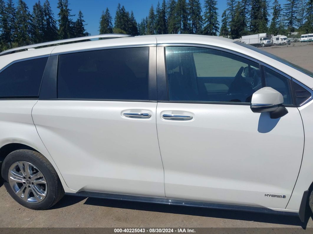 2021 Toyota Sienna Platinum White vin: 5TDESKFCXMS027643