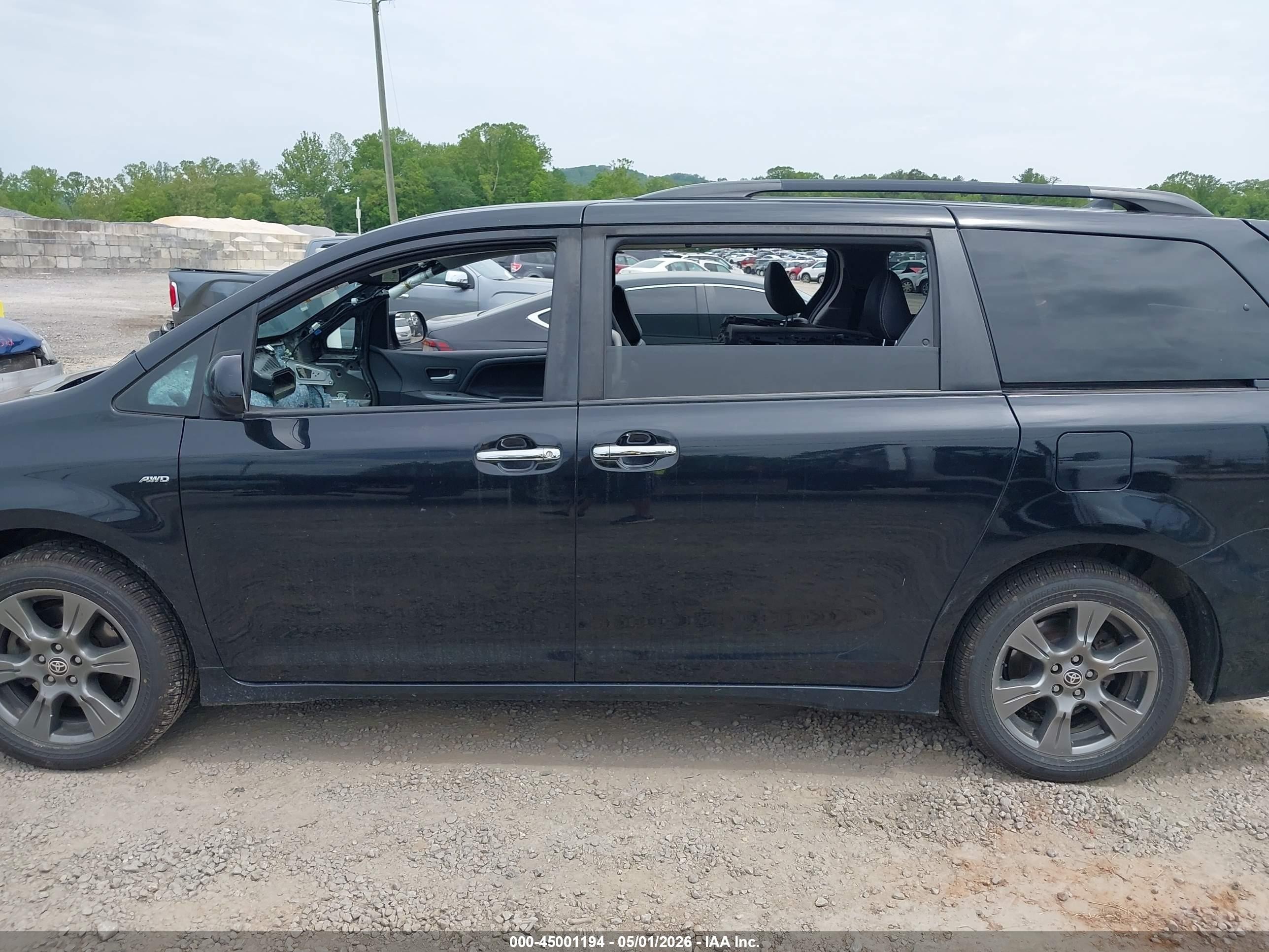 2020 Toyota Sienna Se Black vin: 5TDEZ3DC8LS249679