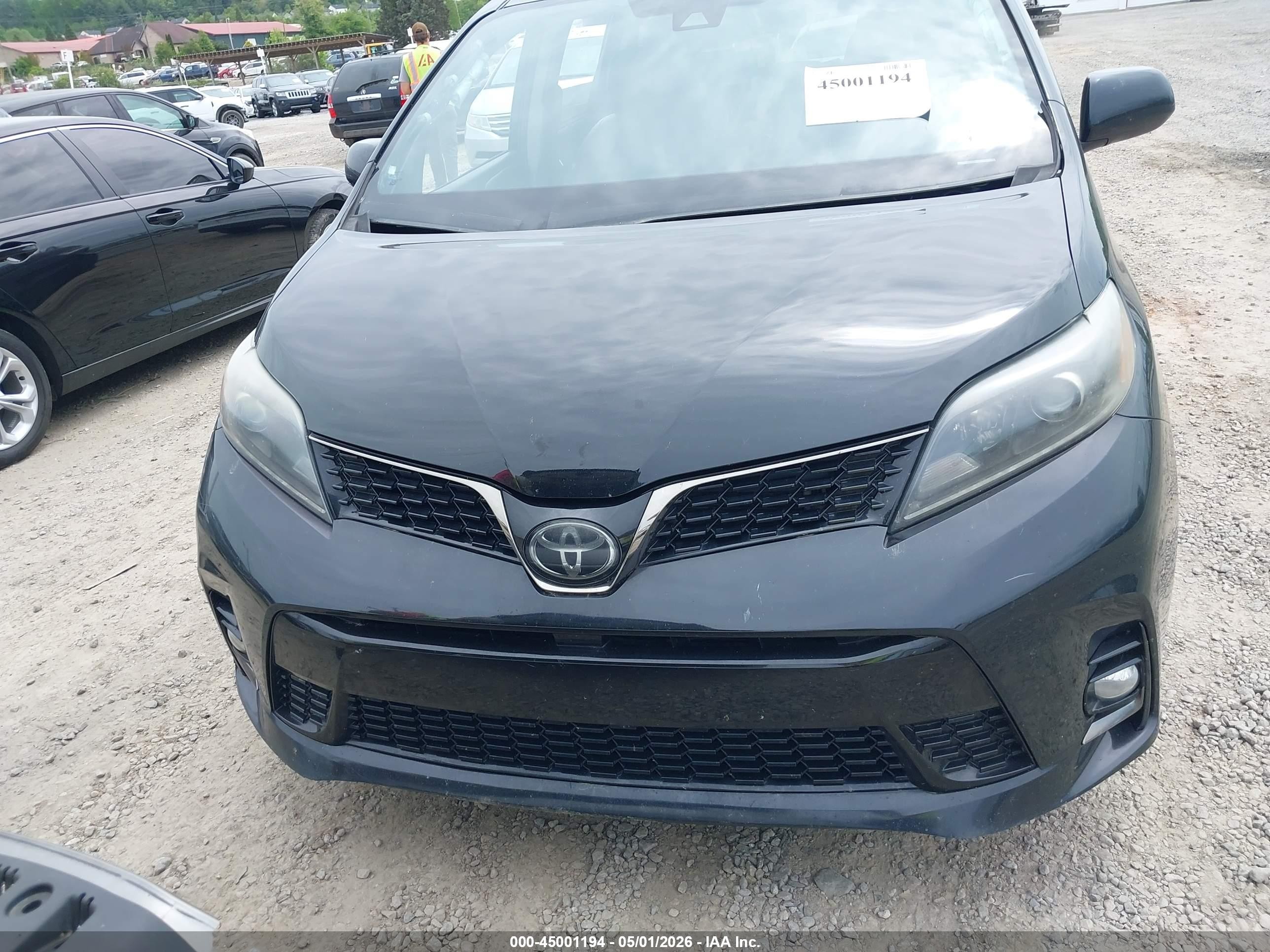 2020 Toyota Sienna Se Black vin: 5TDEZ3DC8LS249679