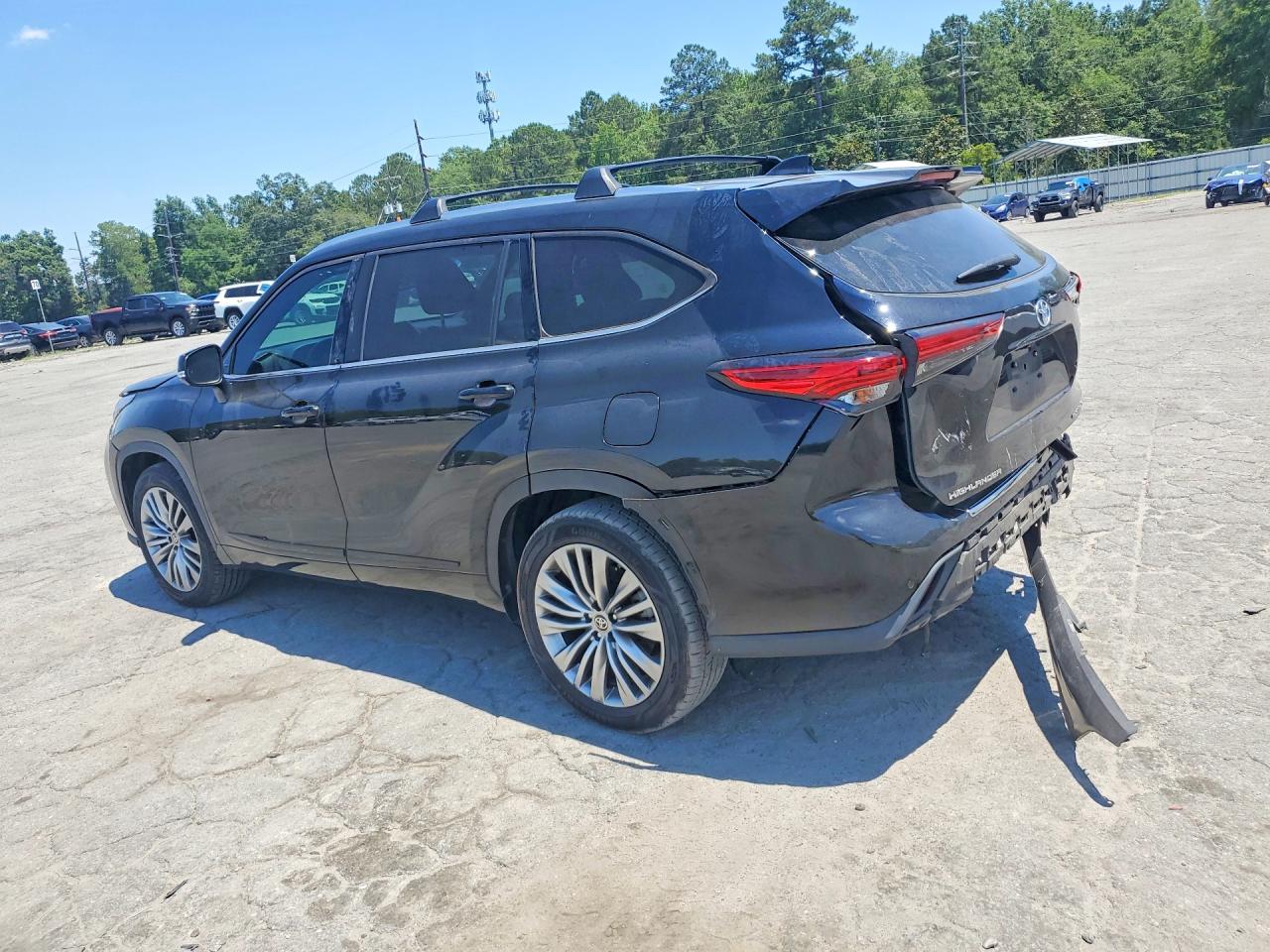 2022 Toyota Highlander Hybrid Platinum Черный vin: 5TDFARAH4NS014388