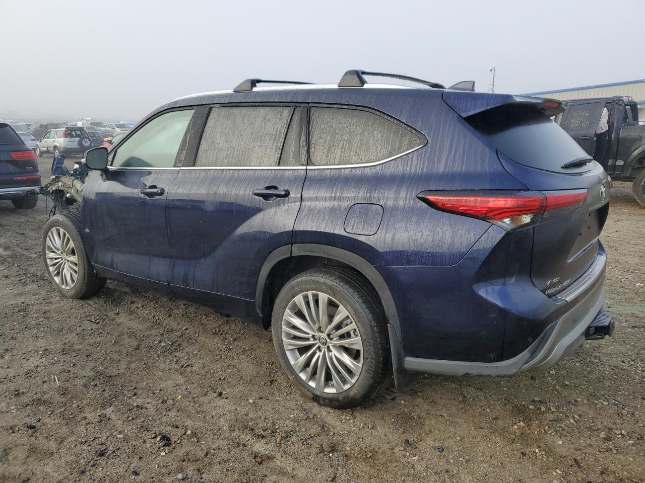 2022 Toyota Highlander Platinum Blue vin: 5TDFZRBH4NS220995