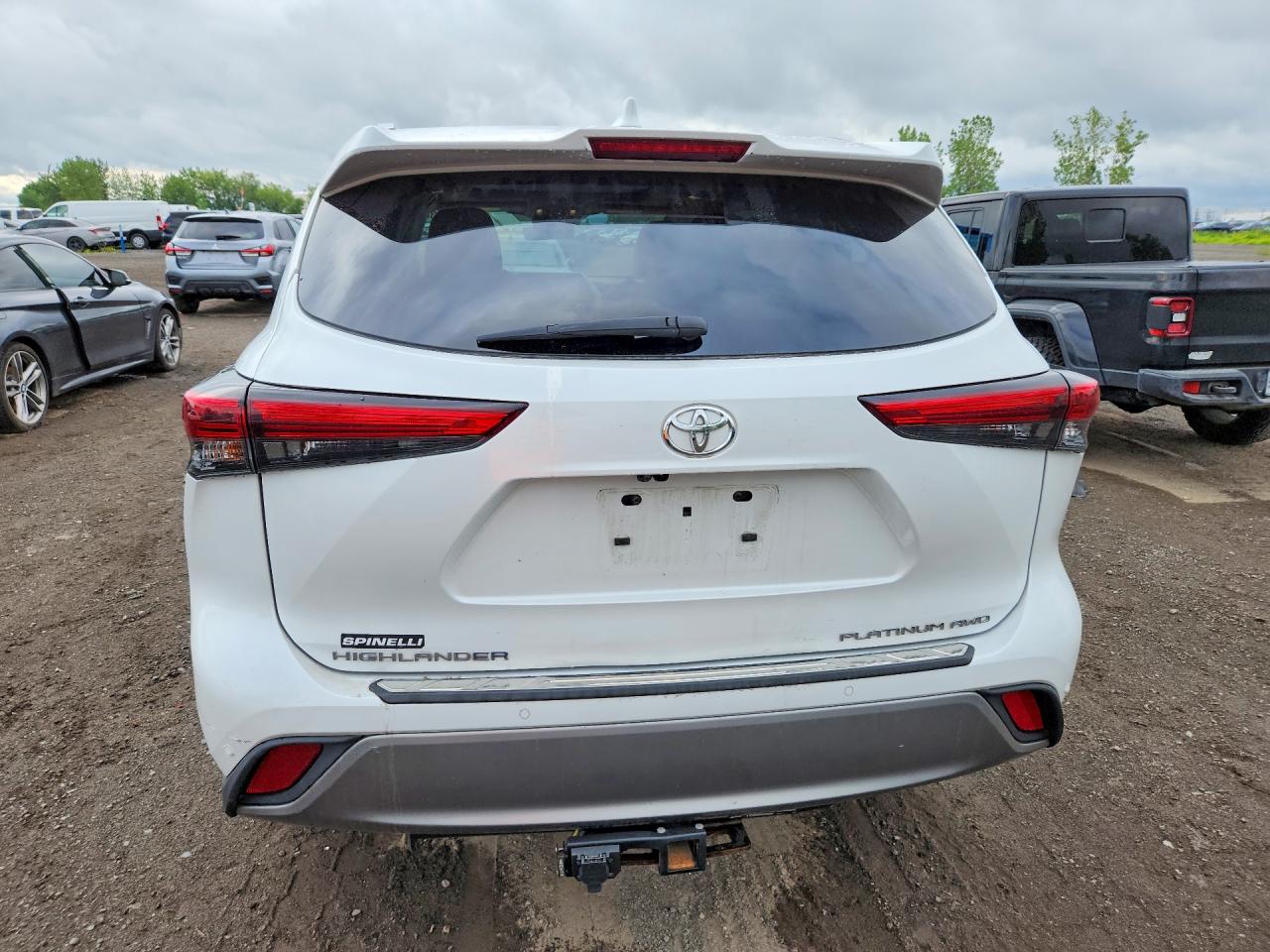 2022 Toyota Highlander Platinum White vin: 5TDFZRBH5NS199896