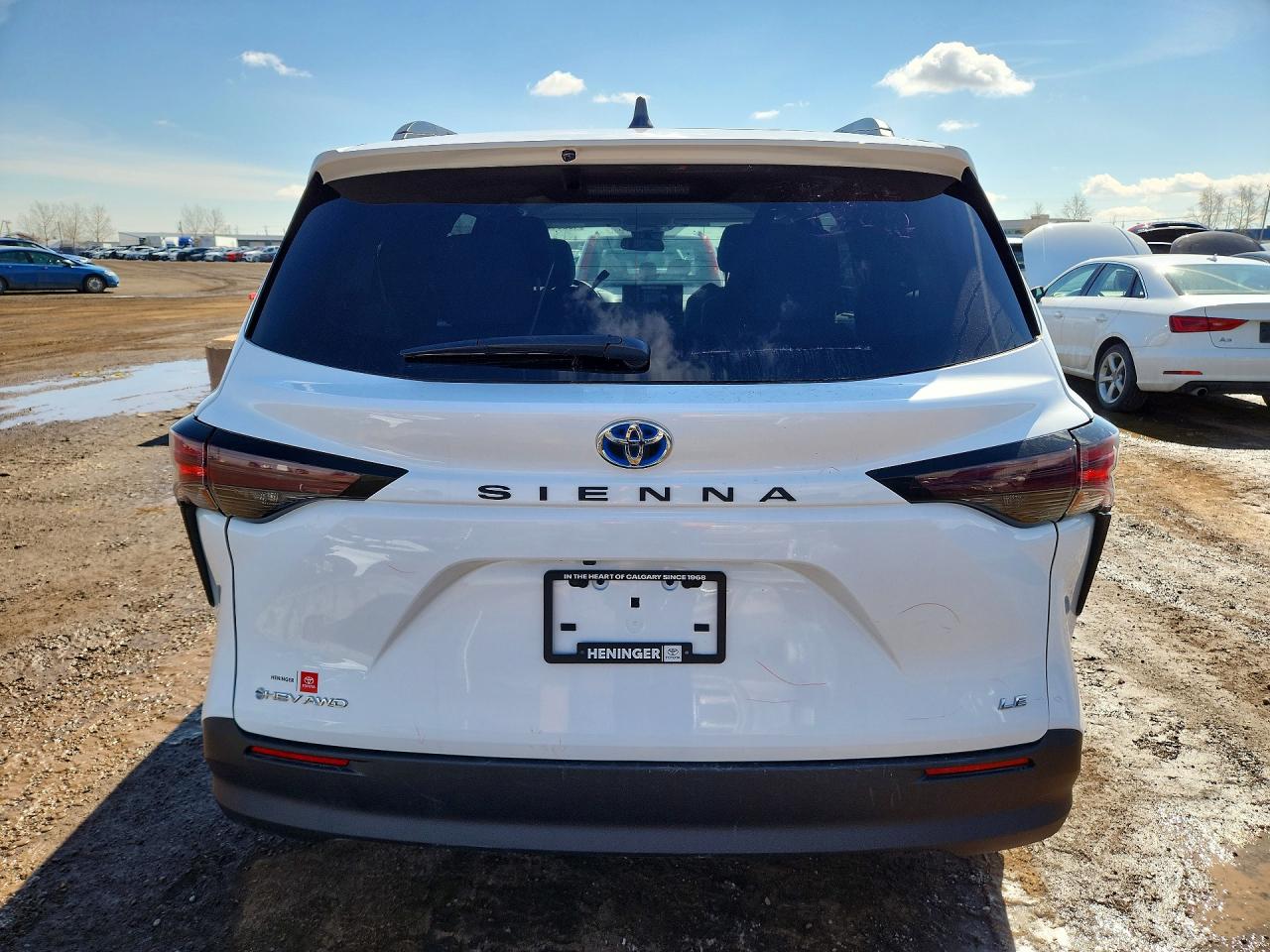 2025 Toyota Sienna White vin: 5TDGSKFCXSS163051