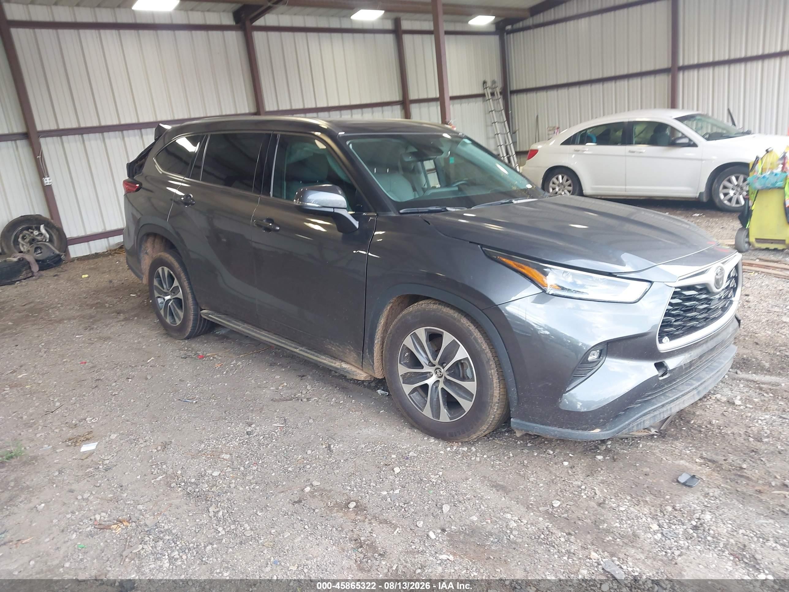 2021 Toyota Highlander Xle Gray vin: 5TDGZRAH2MS031640