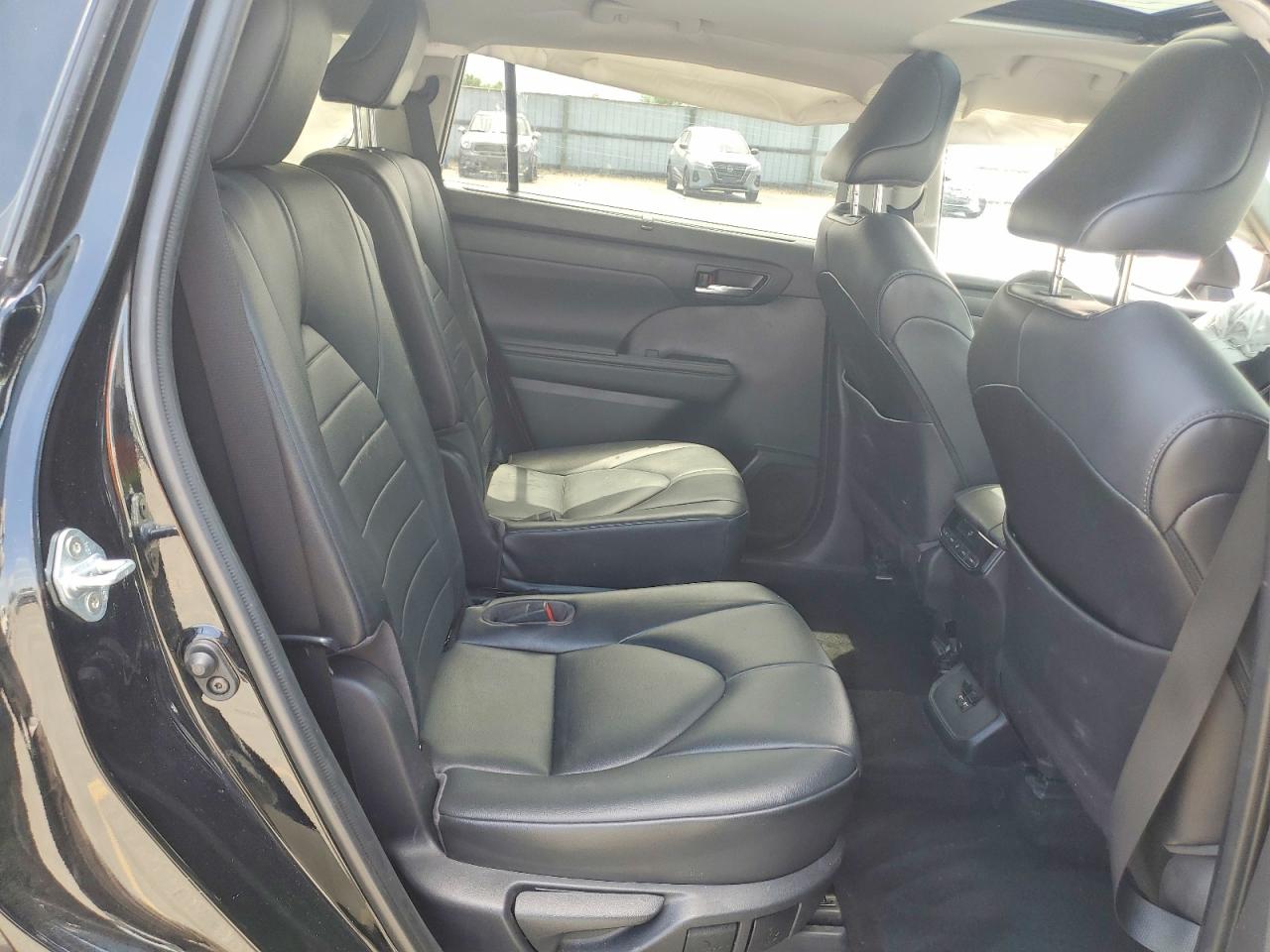 2021 Toyota Highlander Xle Черный vin: 5TDGZRAH3MS069457