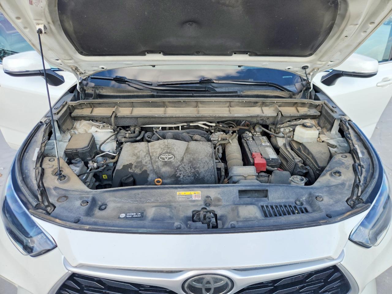 2021 Toyota Highlander Xle White vin: 5TDGZRAH4MS043286