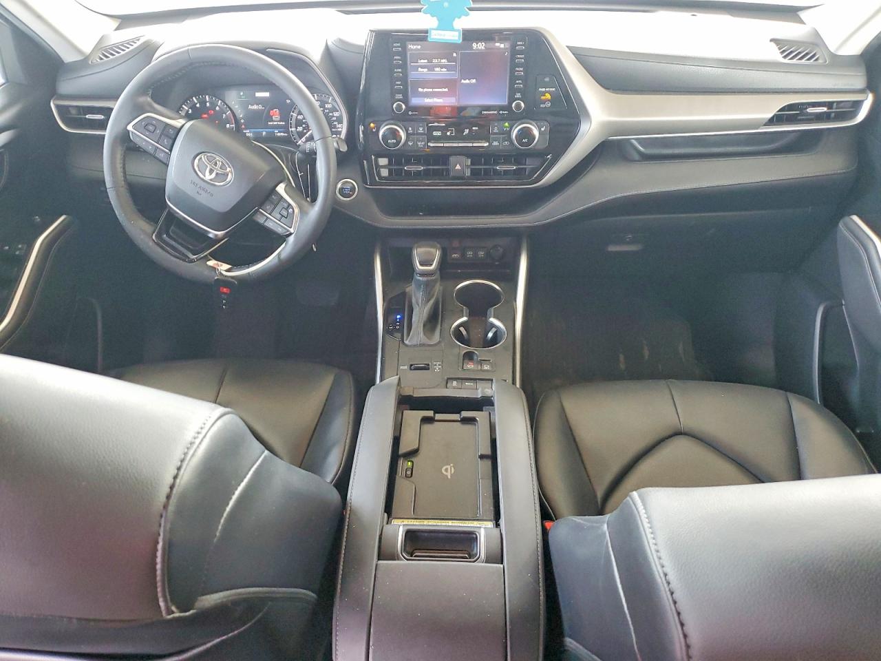 2021 Toyota Highlander Xle Silver vin: 5TDGZRAH5MS521439