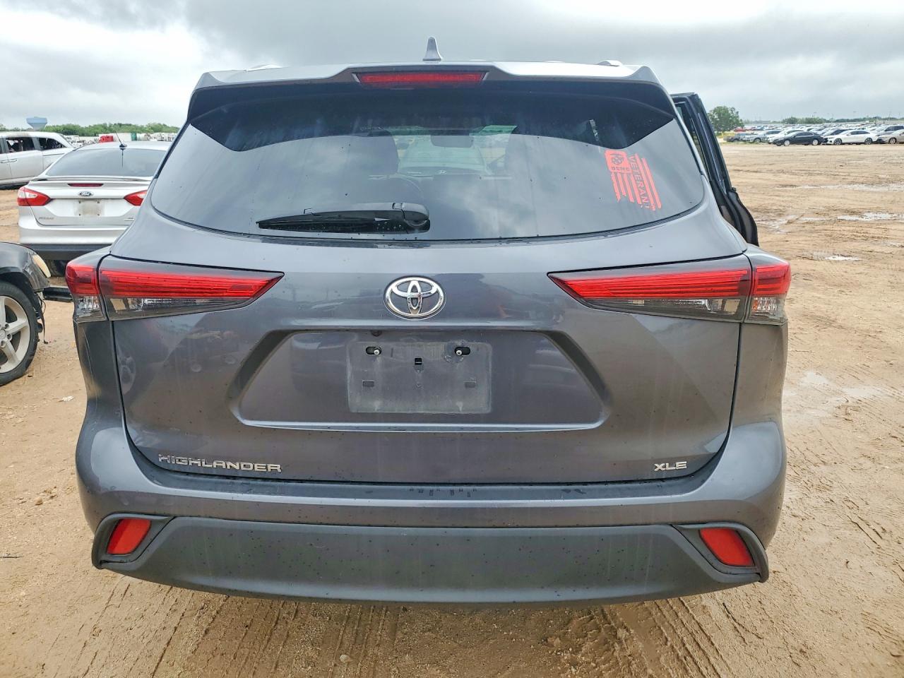 2021 Toyota Highlander Xle Gray vin: 5TDGZRAH6MS515164