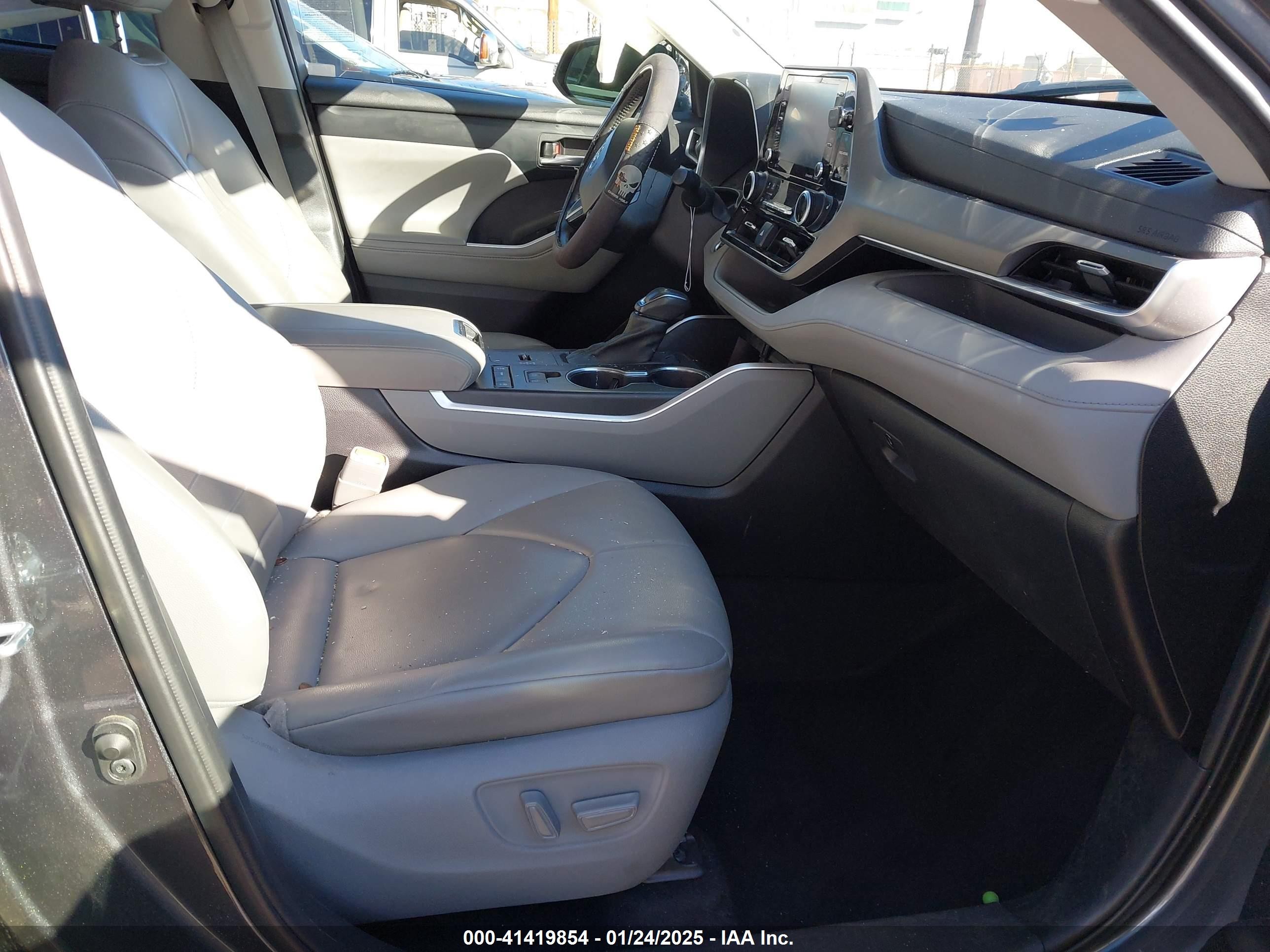 5TDGZRAH8LS028367 — 2020 TOYOTA HIGHLANDER | AutoHelperBot