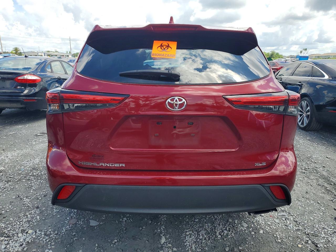 2022 Toyota Highlander Xle Бордовый vin: 5TDGZRAHXNS136170