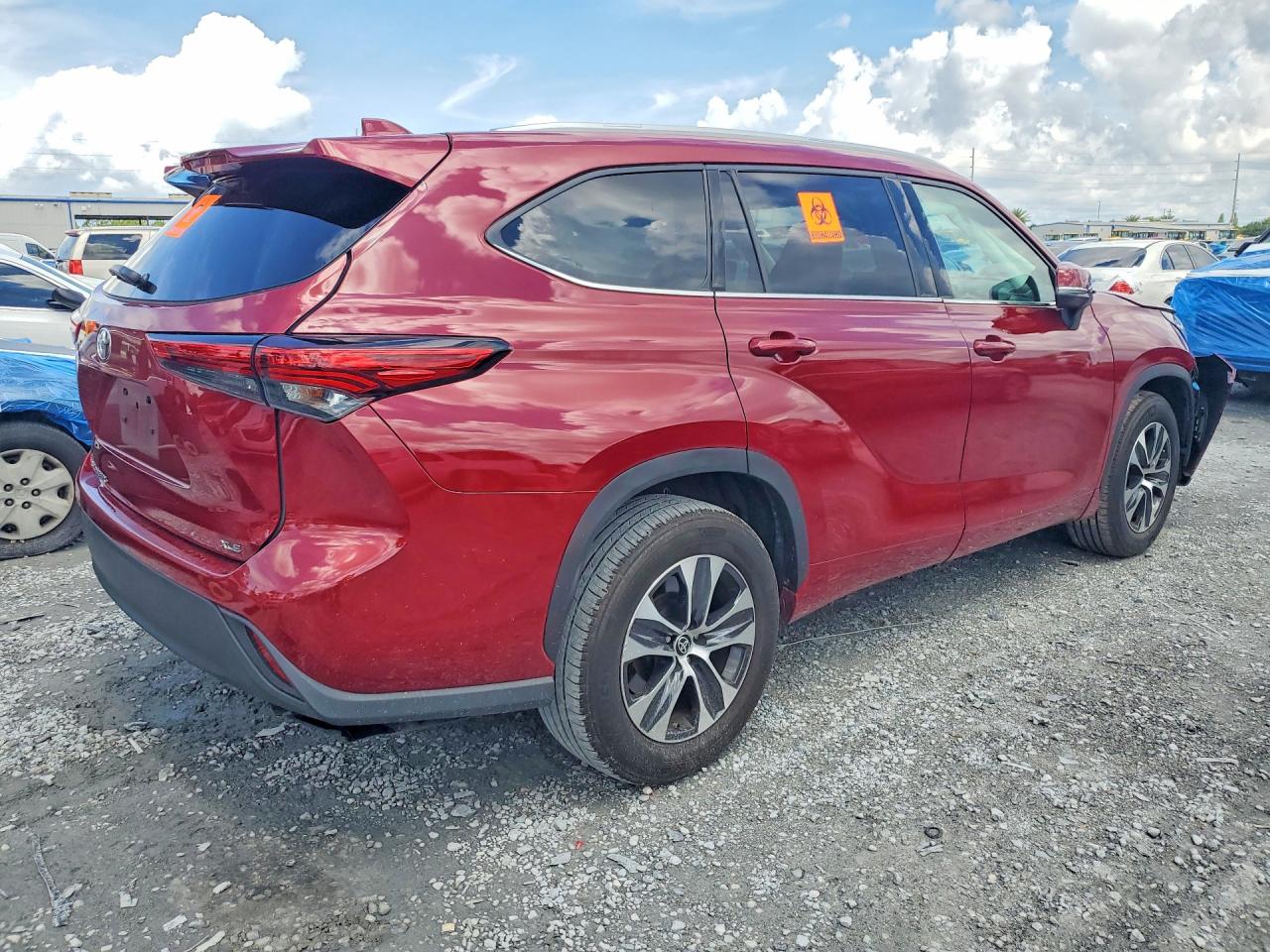 2022 Toyota Highlander Xle Бордовый vin: 5TDGZRAHXNS136170